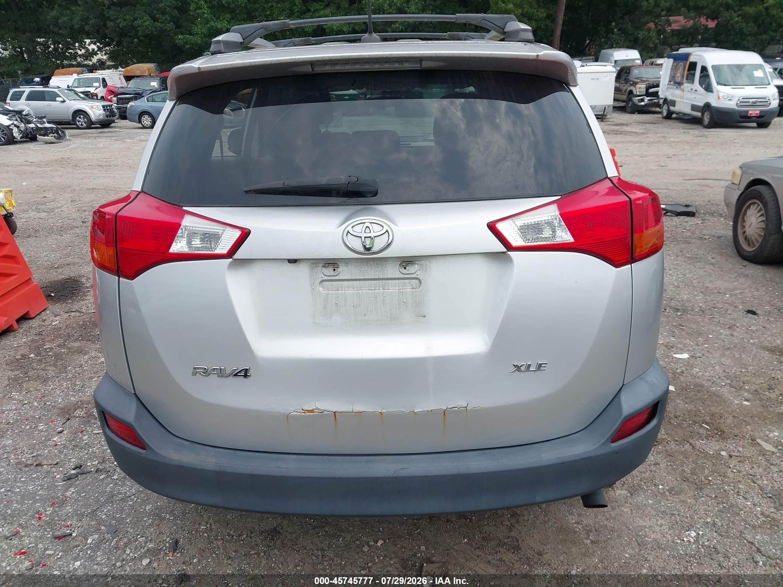 2013 Toyota Rav4 Xle Серебряный vin: 2T3WFREV8DW062376