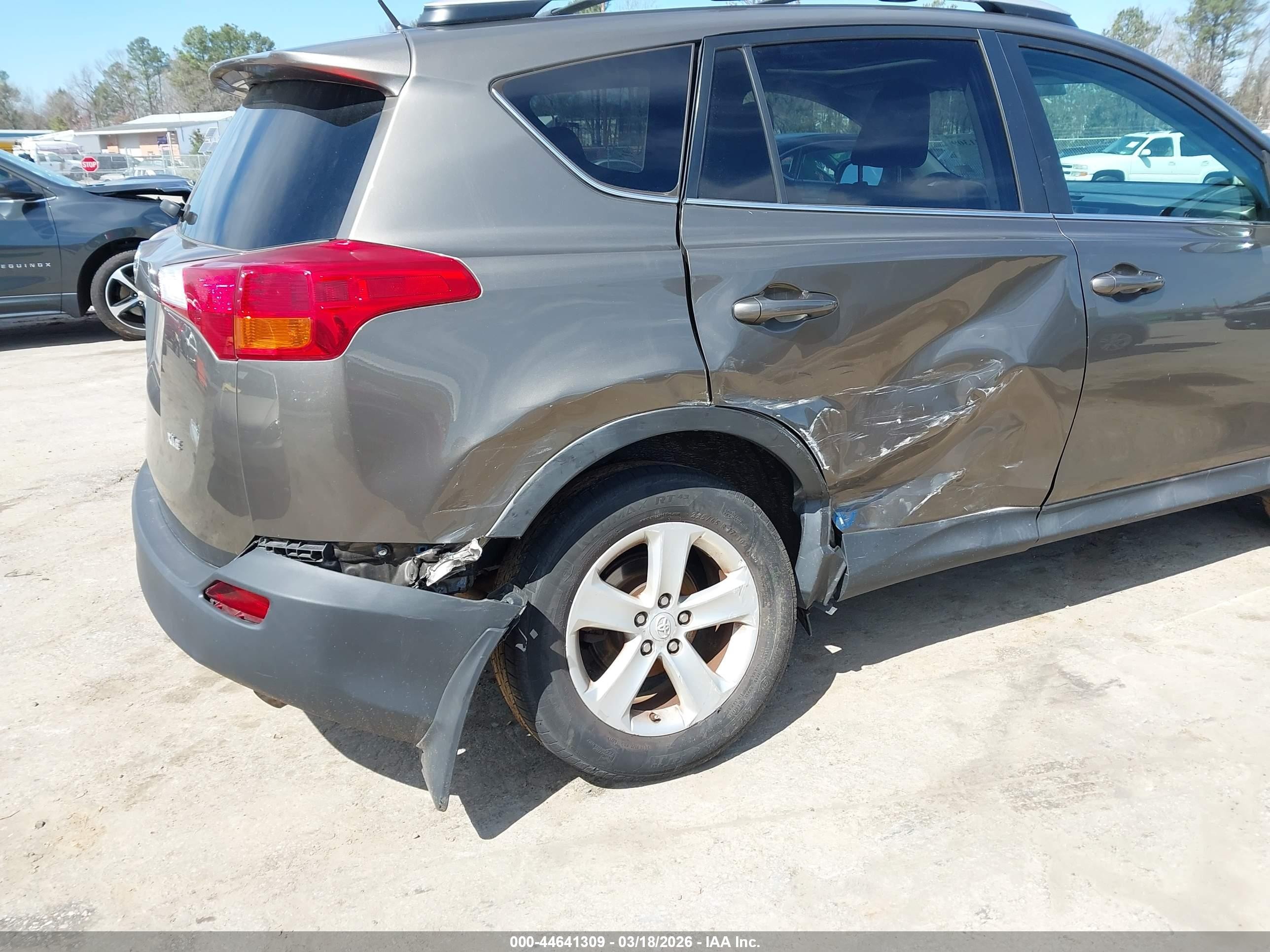 2014 Toyota Rav4 Xle Коричневый vin: 2T3WFREV8EW076750