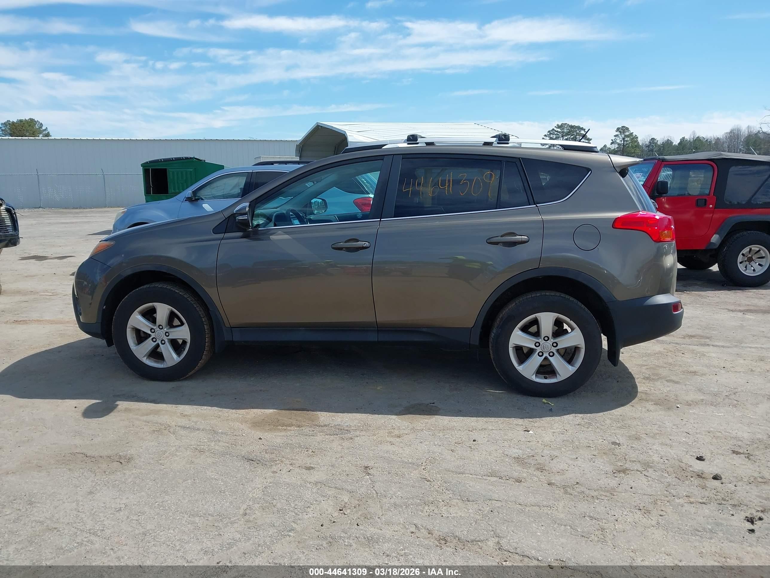 2014 Toyota Rav4 Xle Коричневый vin: 2T3WFREV8EW076750