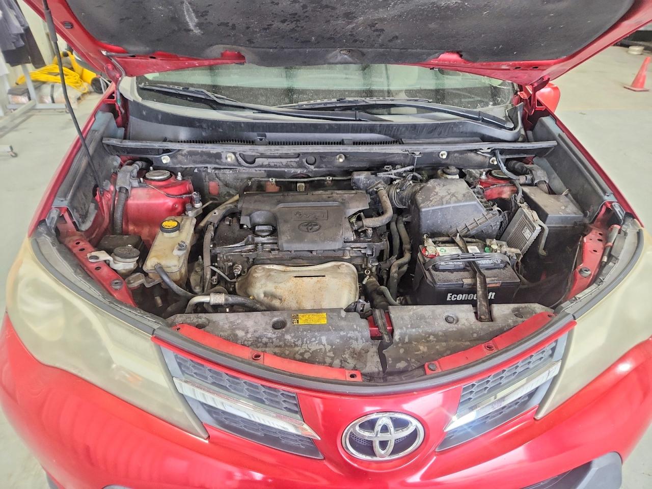 2014 Toyota Rav4 Xle Красный vin: 2T3WFREV8EW083777