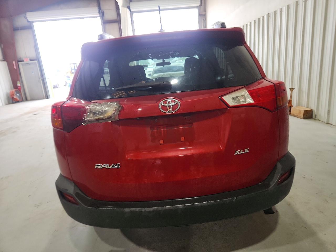 2014 Toyota Rav4 Xle Красный vin: 2T3WFREV8EW083777