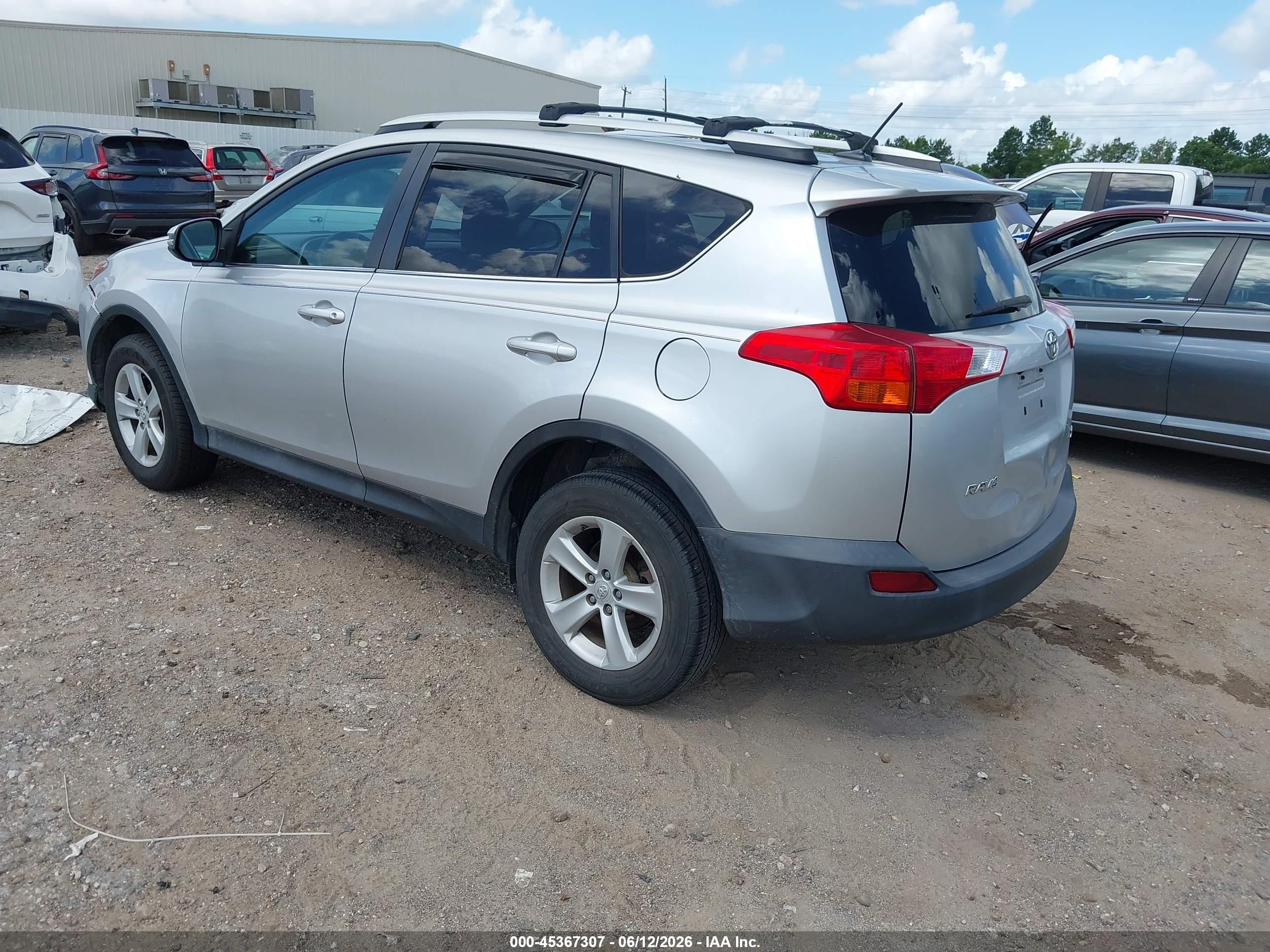 2014 Toyota Rav4 Xle Silver vin: 2T3WFREV8EW090485
