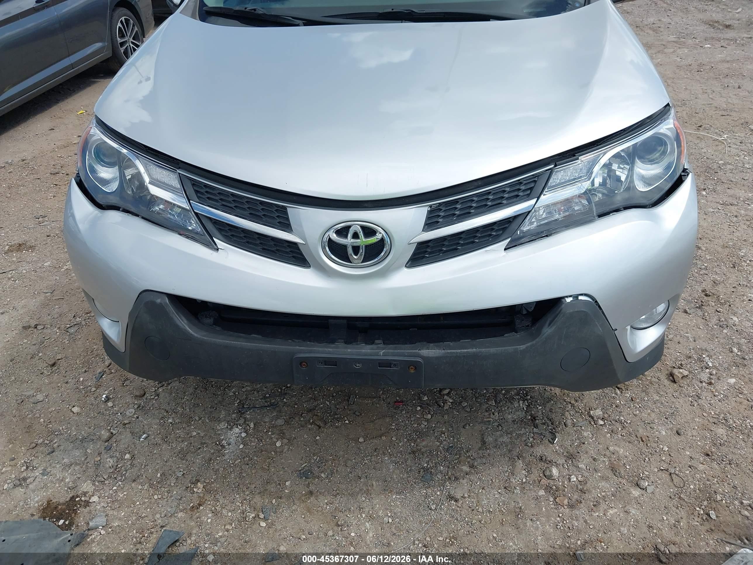 2014 Toyota Rav4 Xle Silver vin: 2T3WFREV8EW090485