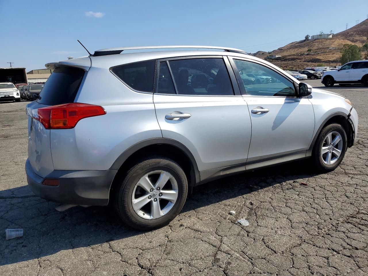 2014 Toyota Rav4 Xle Silver vin: 2T3WFREV8EW107107