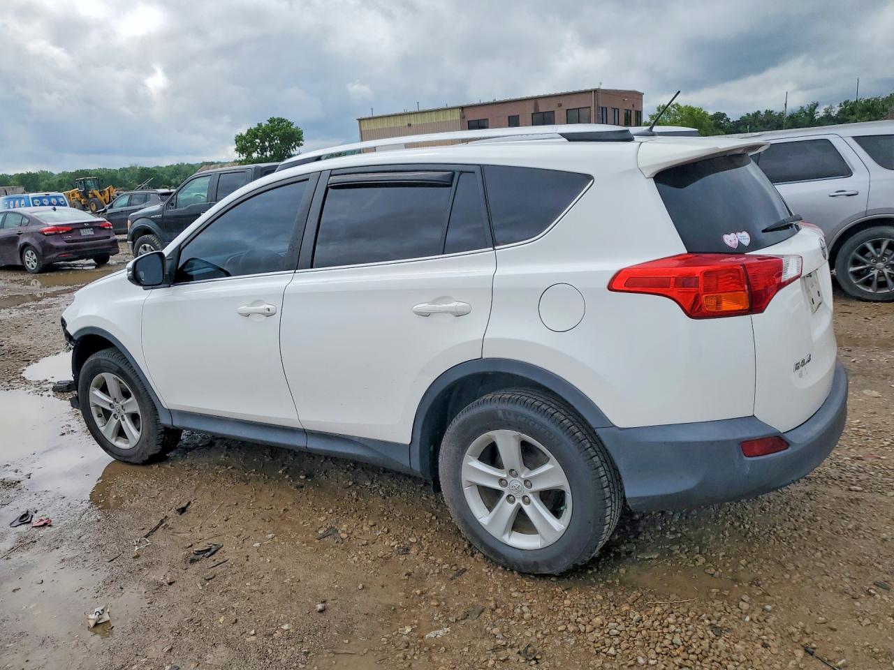 2014 Toyota Rav4 Xle White vin: 2T3WFREV8EW111898