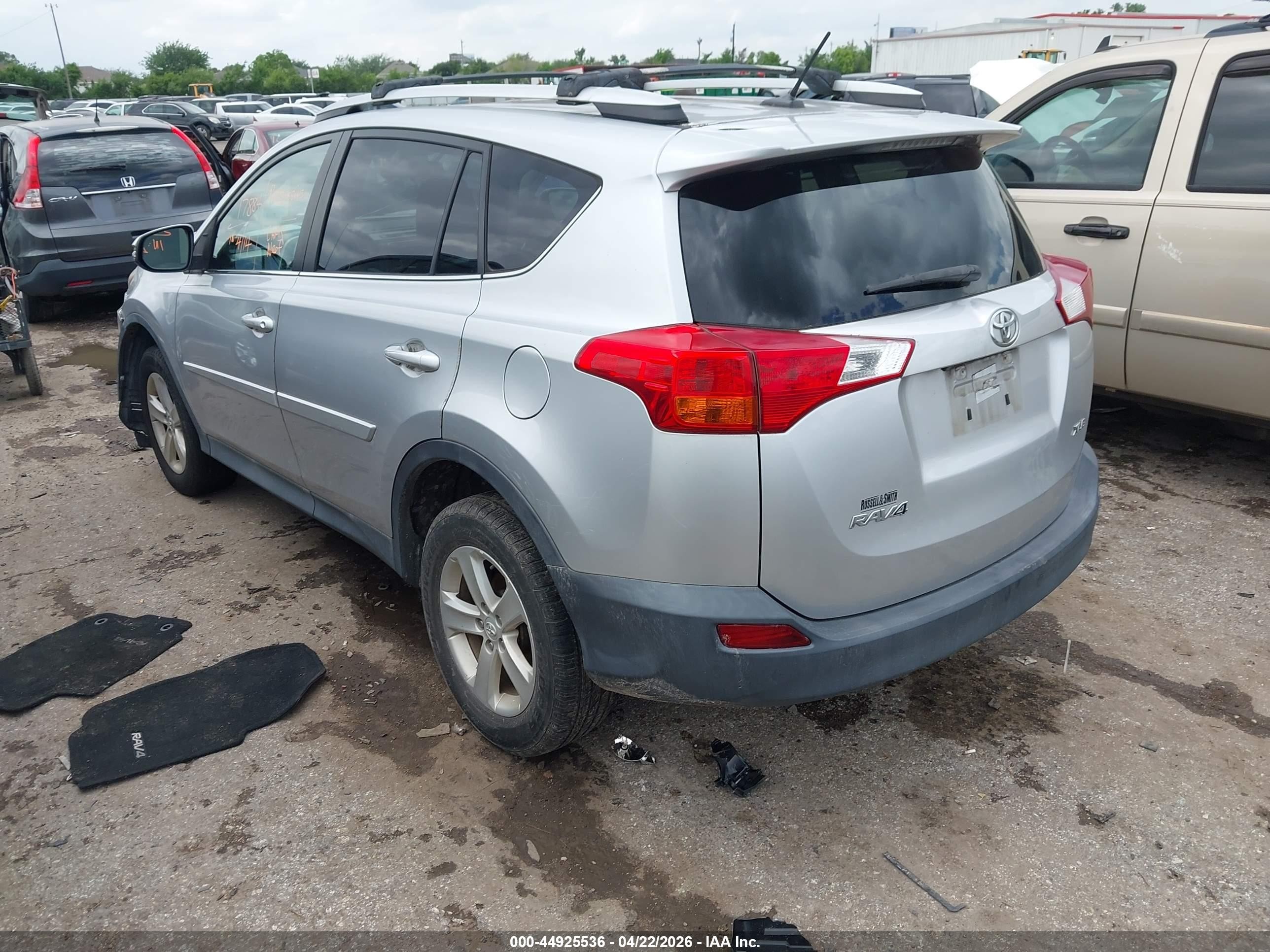 2014 Toyota Rav4 Xle Серебряный vin: 2T3WFREV8EW116082