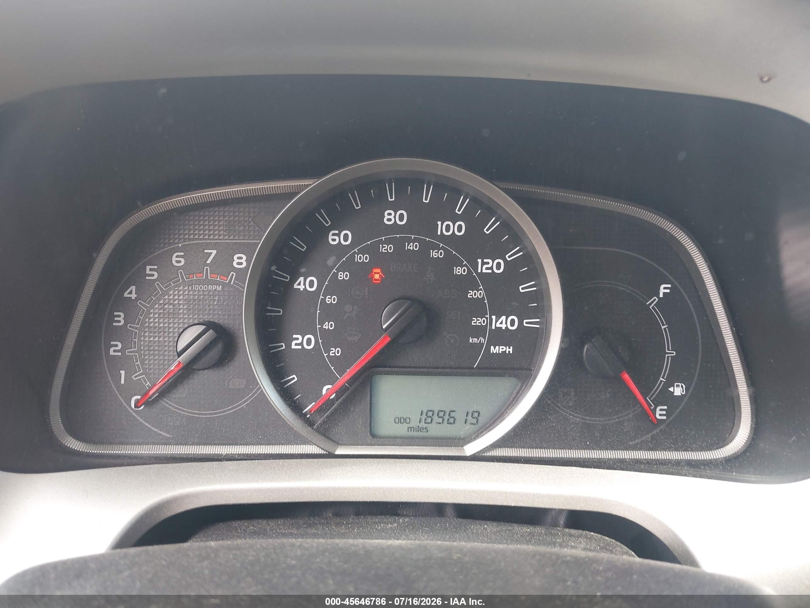 2014 Toyota Rav4 Xle Silver vin: 2T3WFREV8EW119144