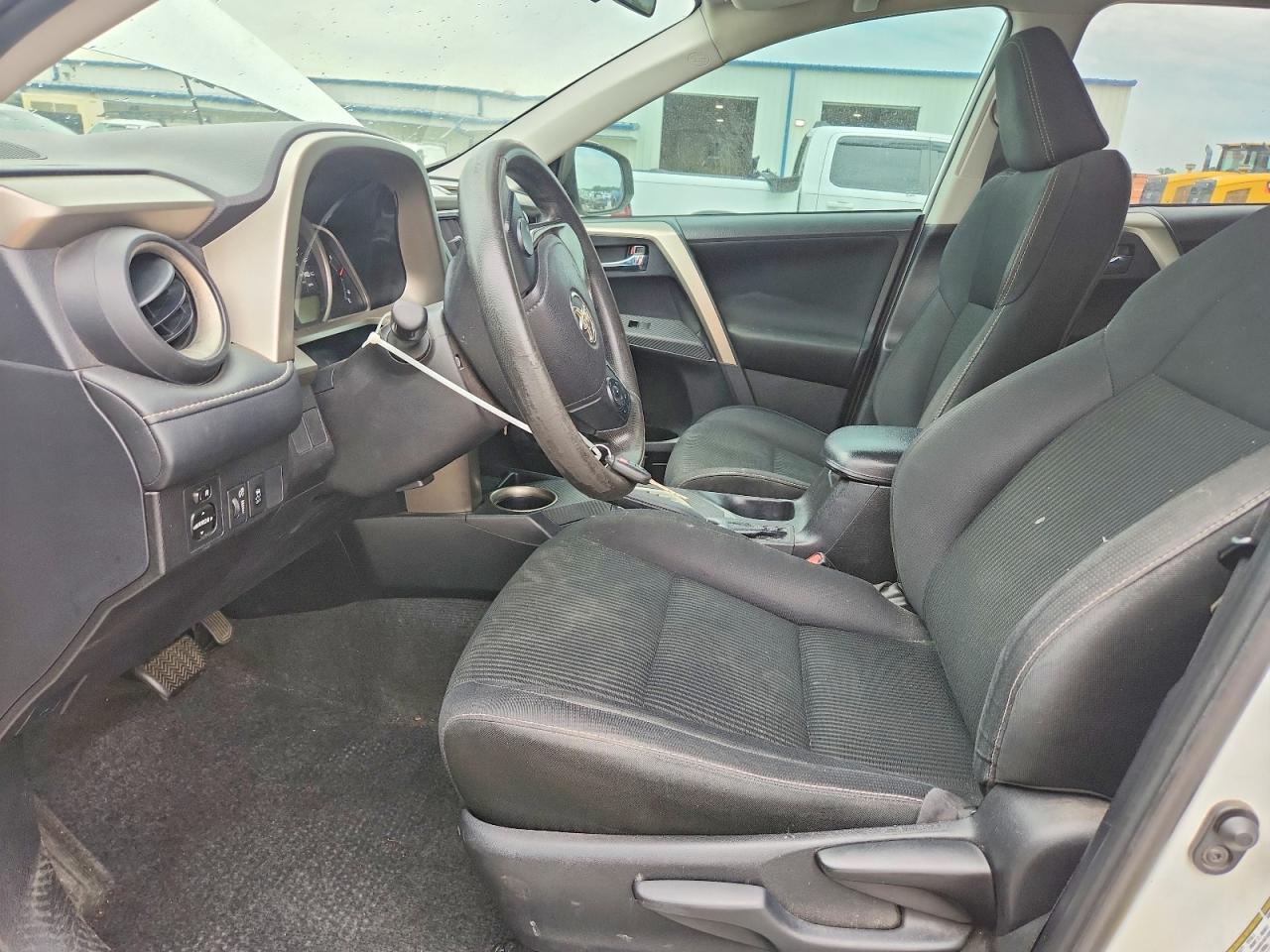 2014 Toyota Rav4 Xle White vin: 2T3WFREV8EW121198