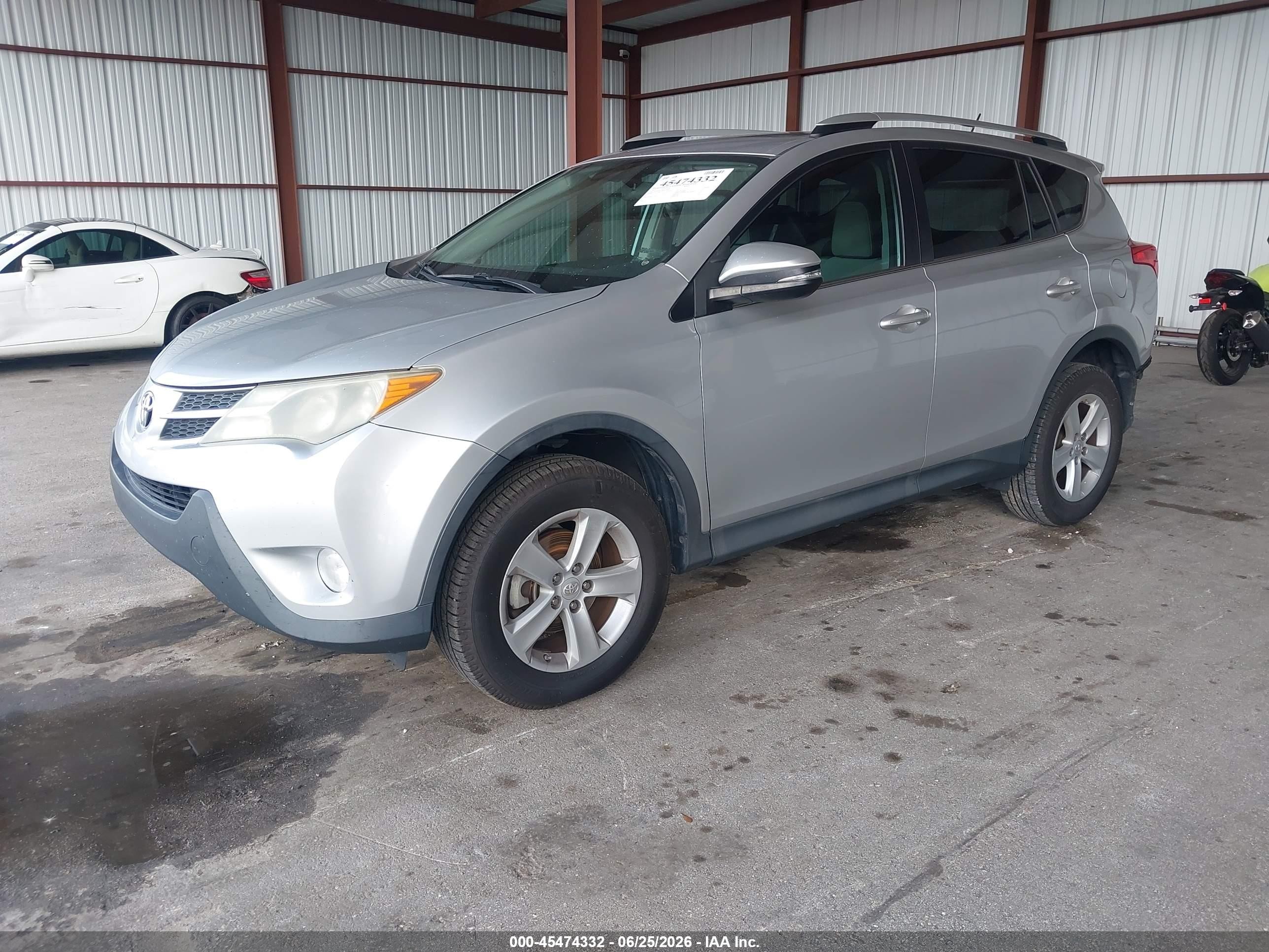2014 Toyota Rav4 Xle Silver vin: 2T3WFREV8EW124800