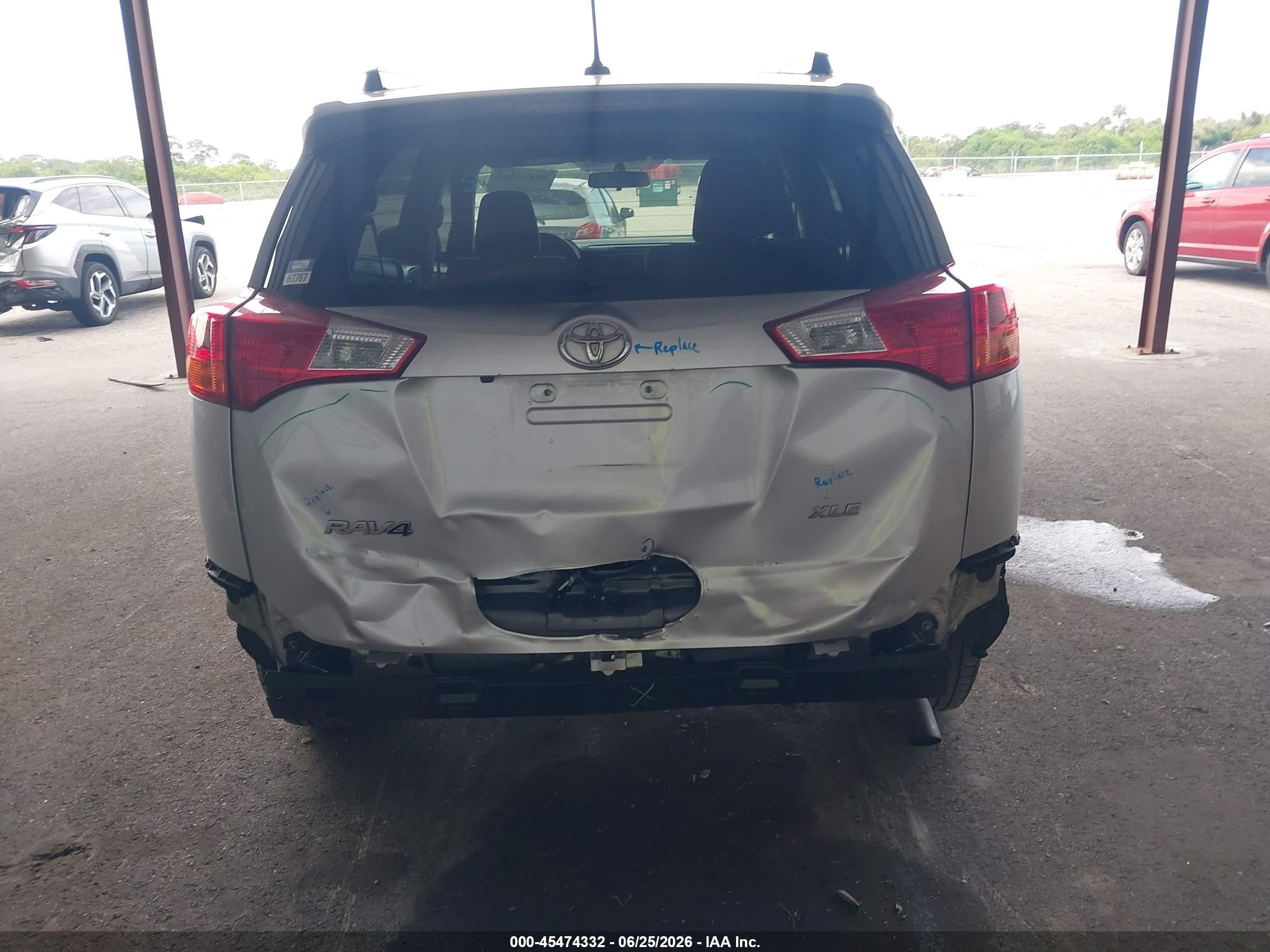 2014 Toyota Rav4 Xle Silver vin: 2T3WFREV8EW124800
