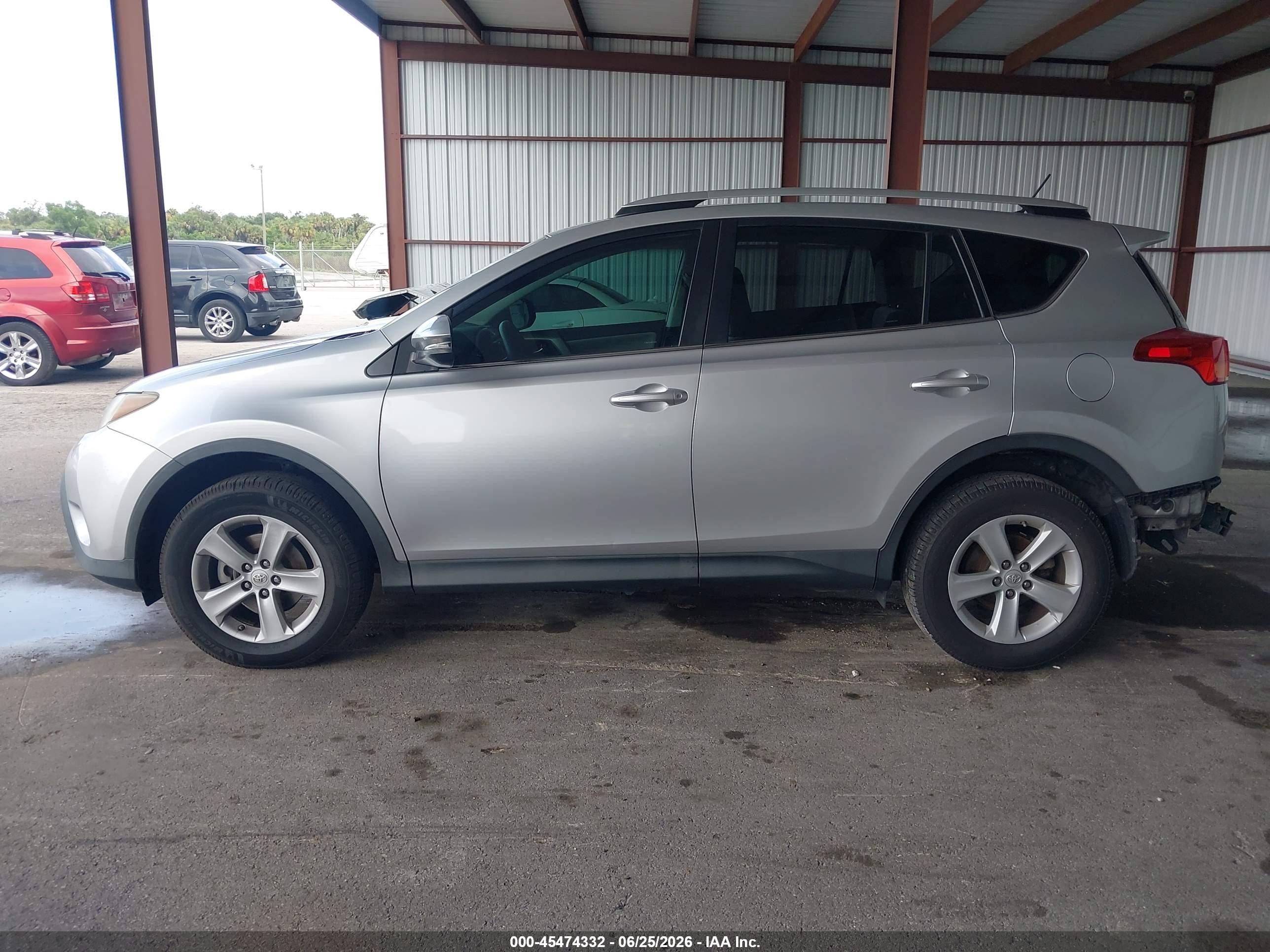 2014 Toyota Rav4 Xle Silver vin: 2T3WFREV8EW124800