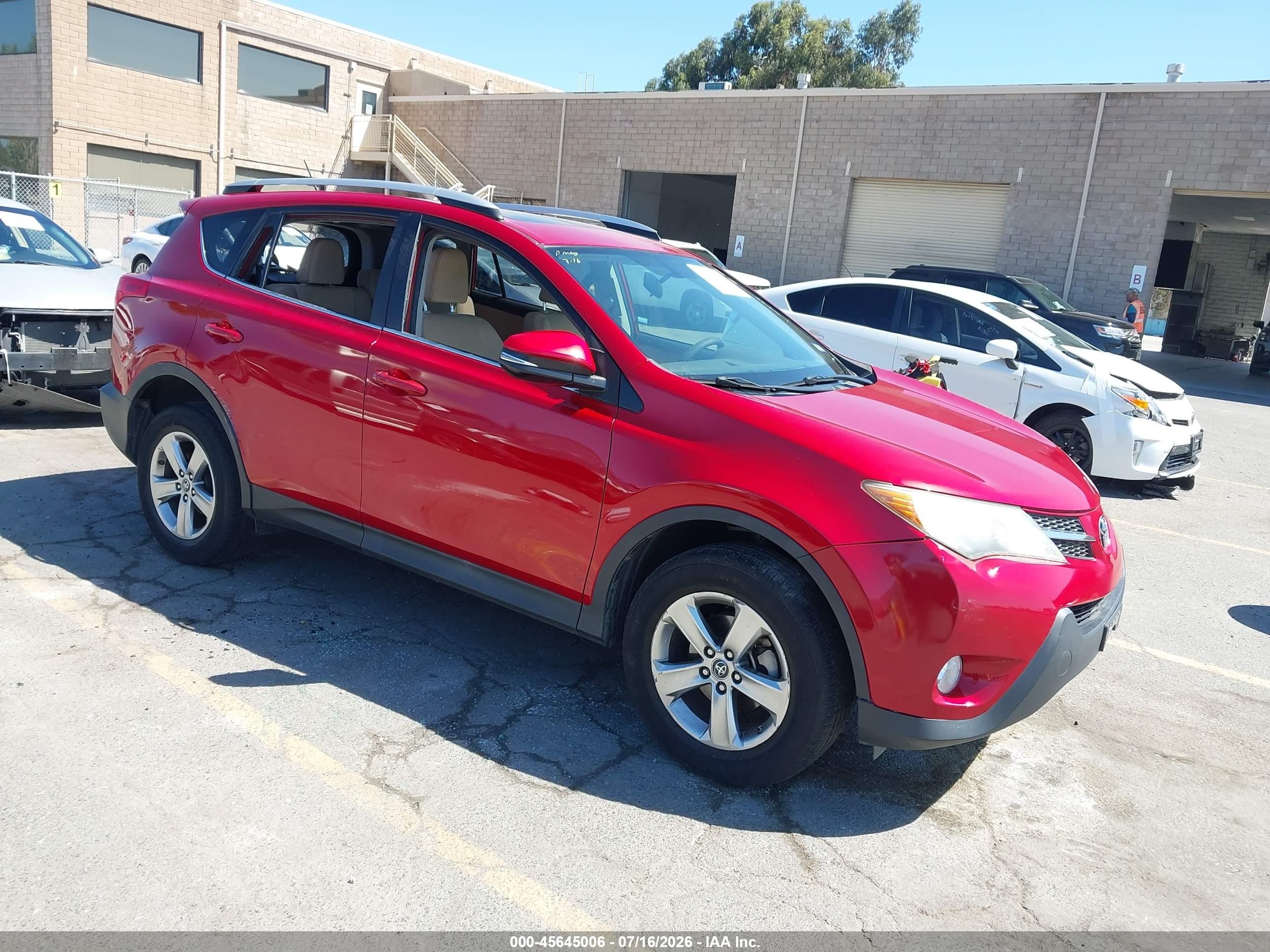 2015 Toyota Rav4 Xle Red vin: 2T3WFREV8FW160410