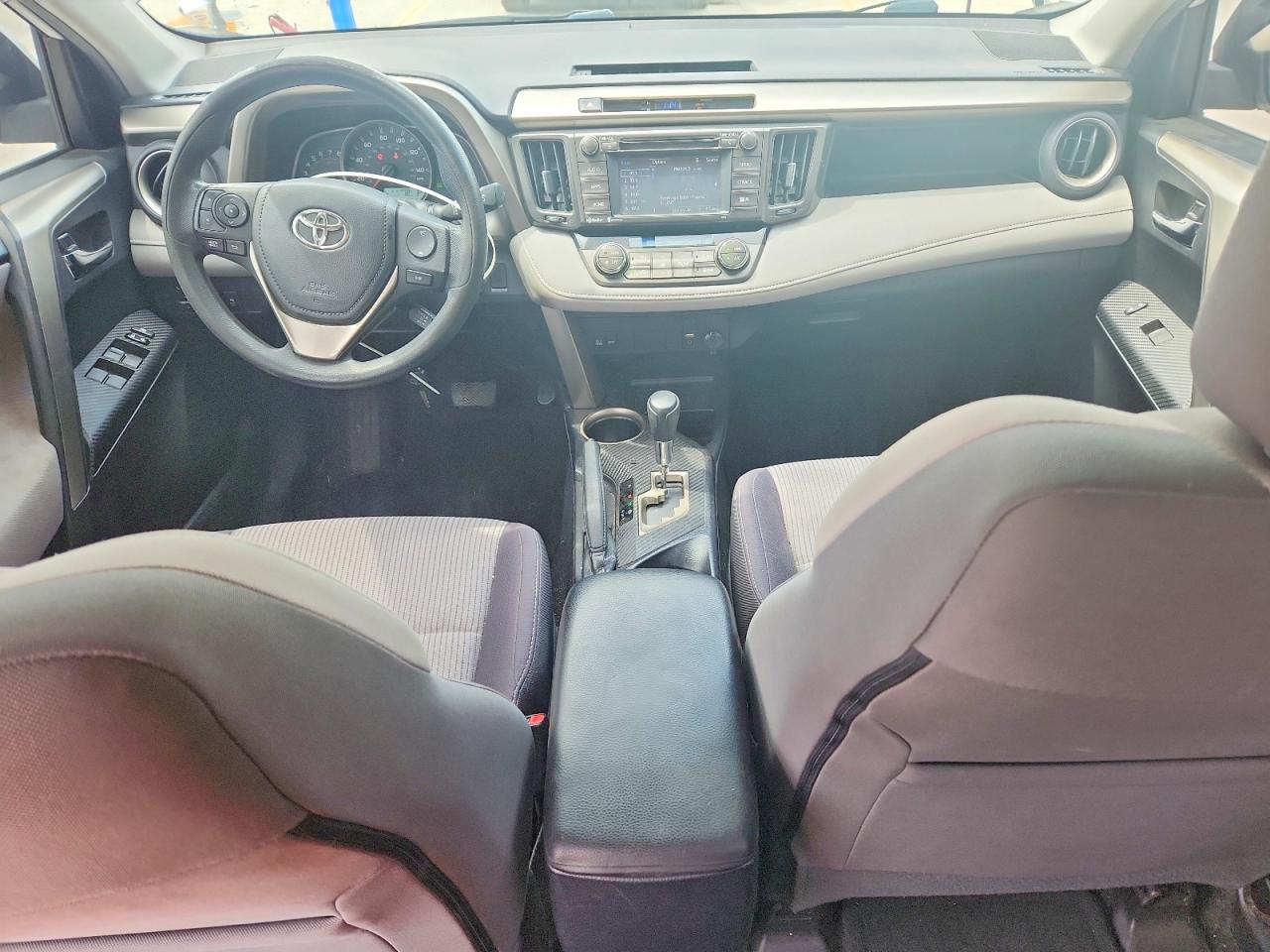 2015 Toyota Rav4 Xle White vin: 2T3WFREV8FW166837