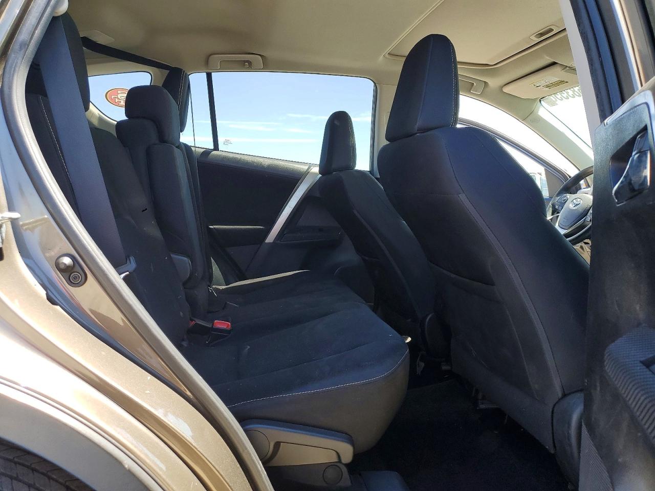 2015 Toyota Rav4 Xle Brown vin: 2T3WFREV8FW174954
