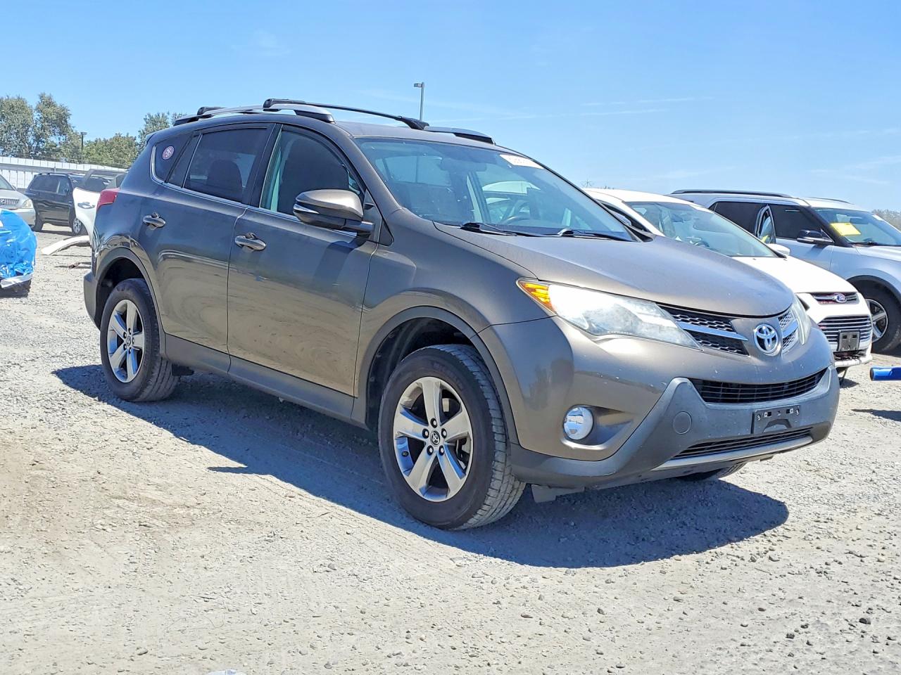 2015 Toyota Rav4 Xle Brown vin: 2T3WFREV8FW174954
