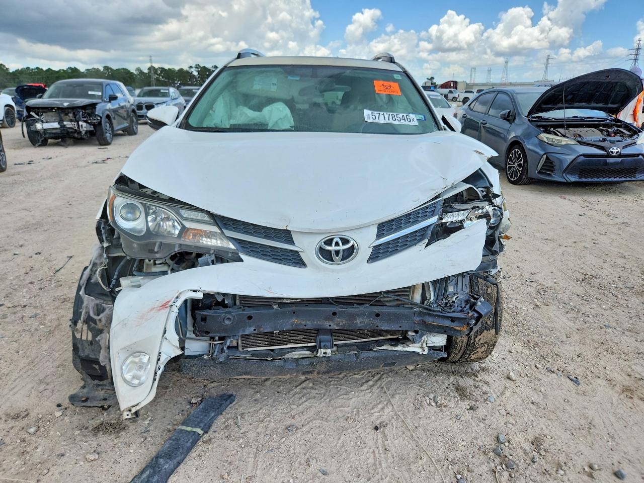 2015 Toyota Rav4 Xle White vin: 2T3WFREV8FW175201