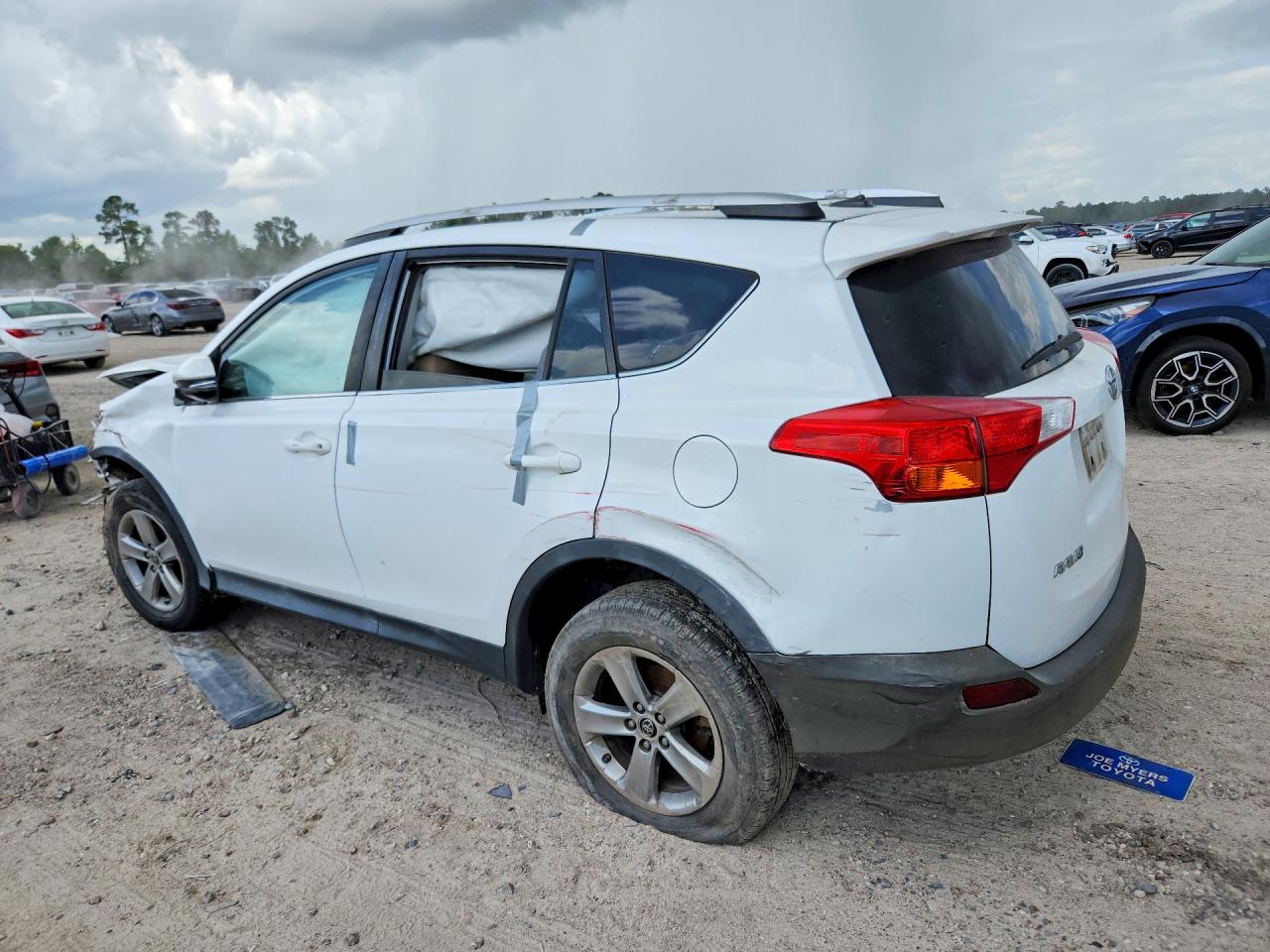 2015 Toyota Rav4 Xle White vin: 2T3WFREV8FW175201