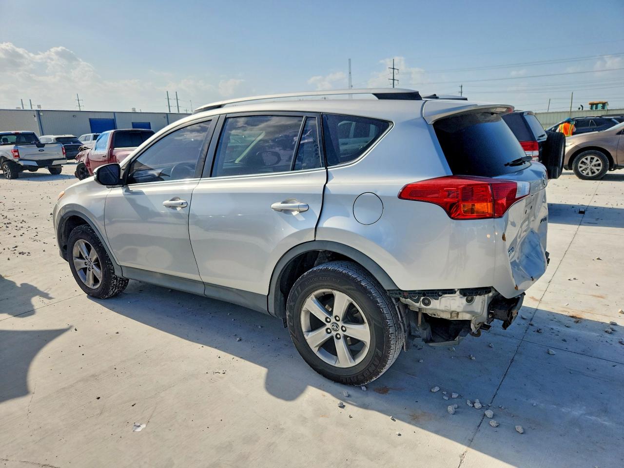 2015 Toyota Rav4 Xle Silver vin: 2T3WFREV8FW224980