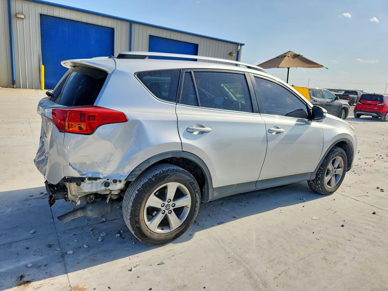 2015 Toyota Rav4 Xle Silver vin: 2T3WFREV8FW224980