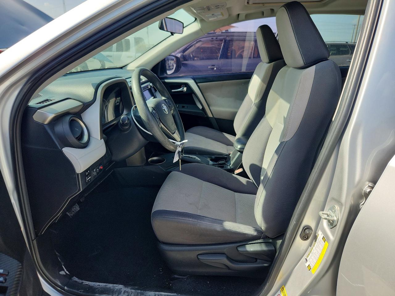 2015 Toyota Rav4 Xle Silver vin: 2T3WFREV8FW224980