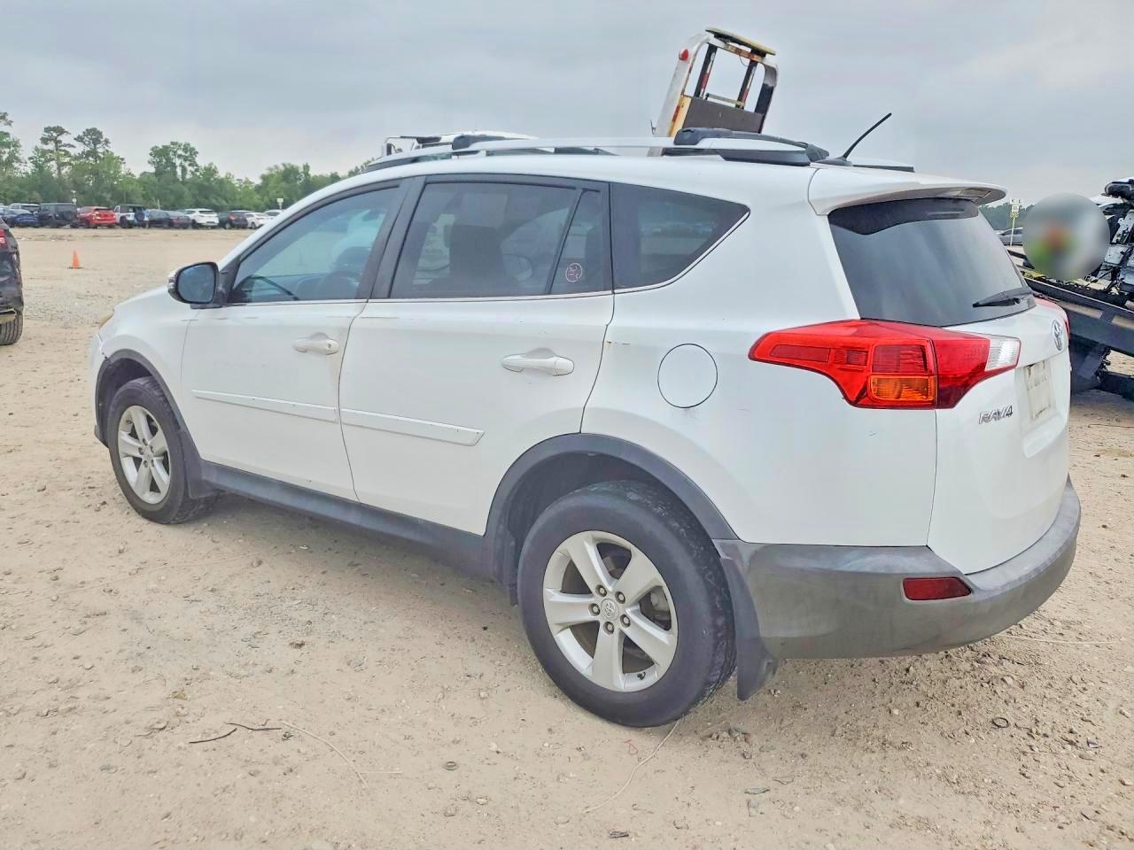 2013 Toyota Rav4 Xle White vin: 2T3WFREV9DW018130