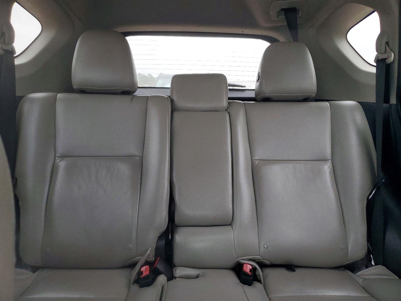 2013 Toyota Rav4 Xle White vin: 2T3WFREV9DW018130