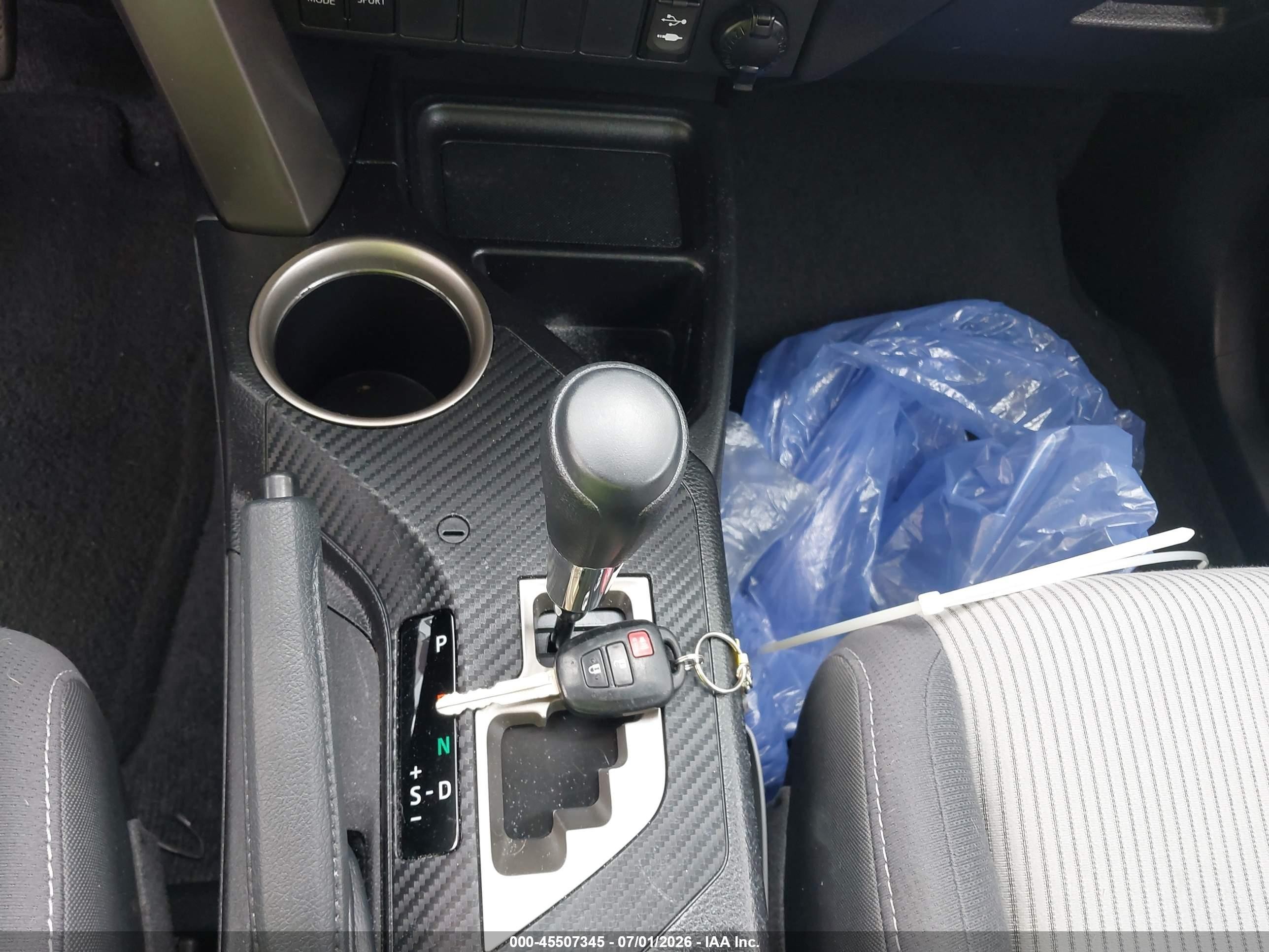 2014 Toyota Rav4 Xle Silver vin: 2T3WFREV9EW109271