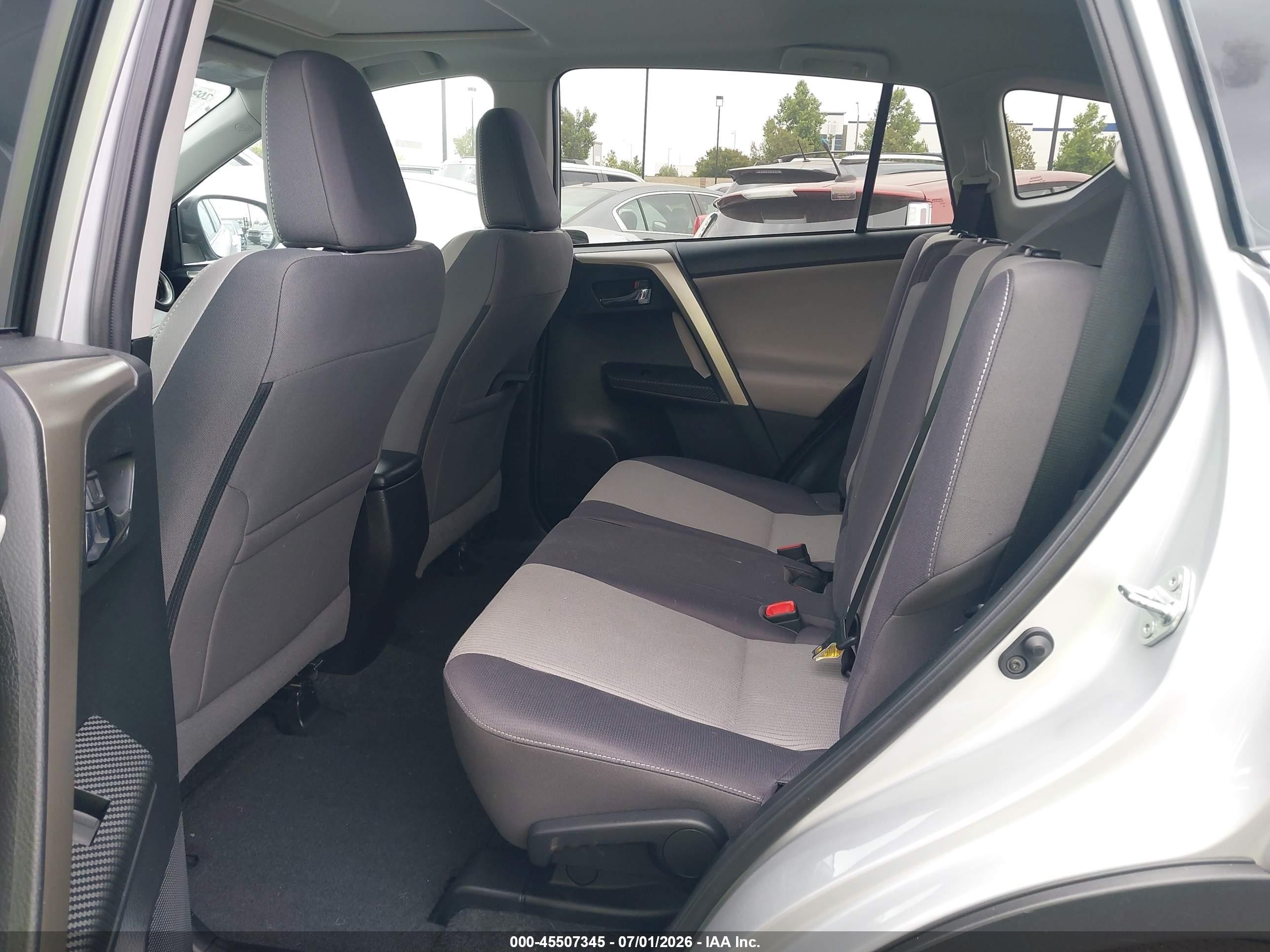 2014 Toyota Rav4 Xle Silver vin: 2T3WFREV9EW109271