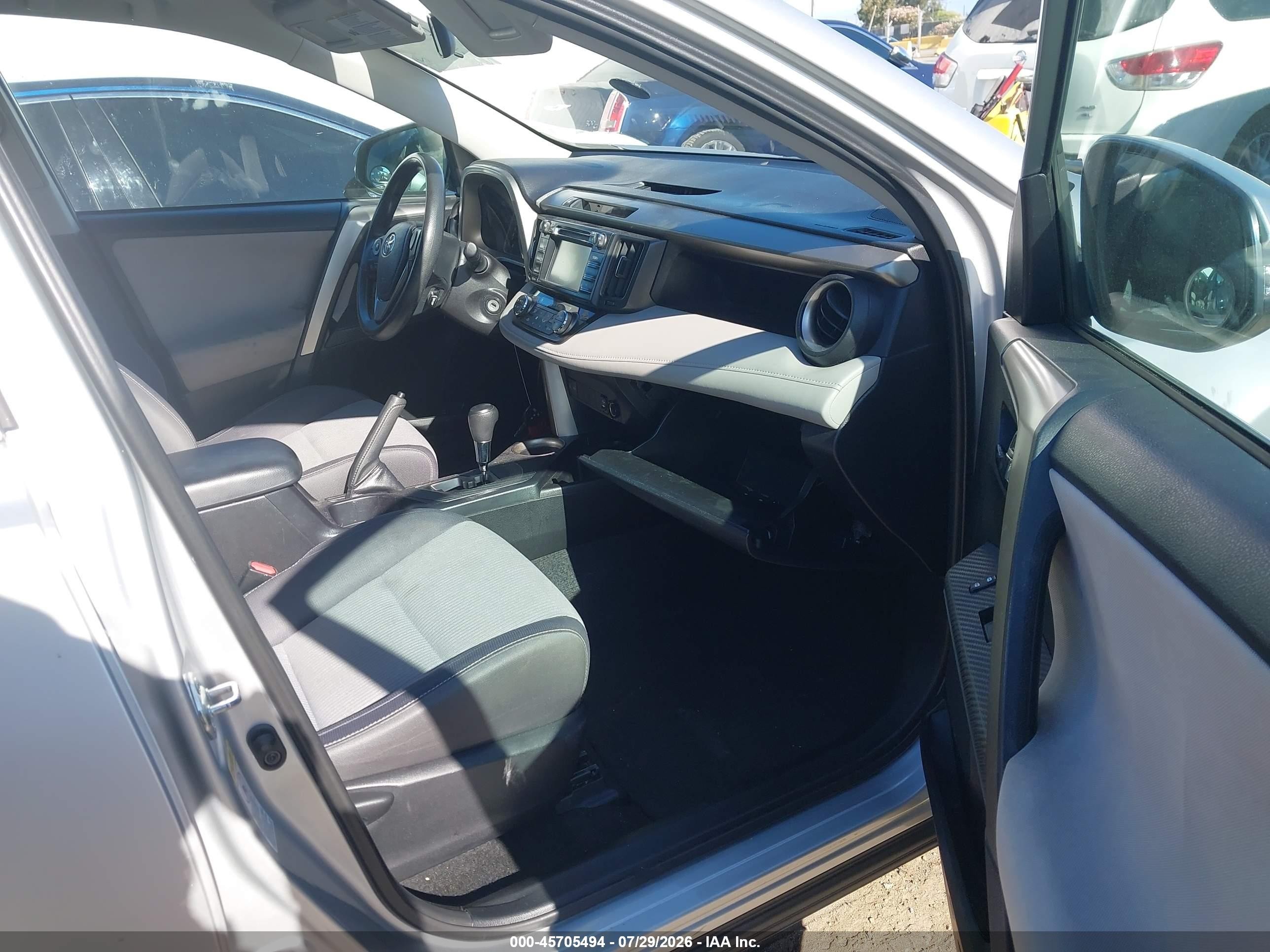 2014 Toyota Rav4 Xle Серебряный vin: 2T3WFREV9EW110128