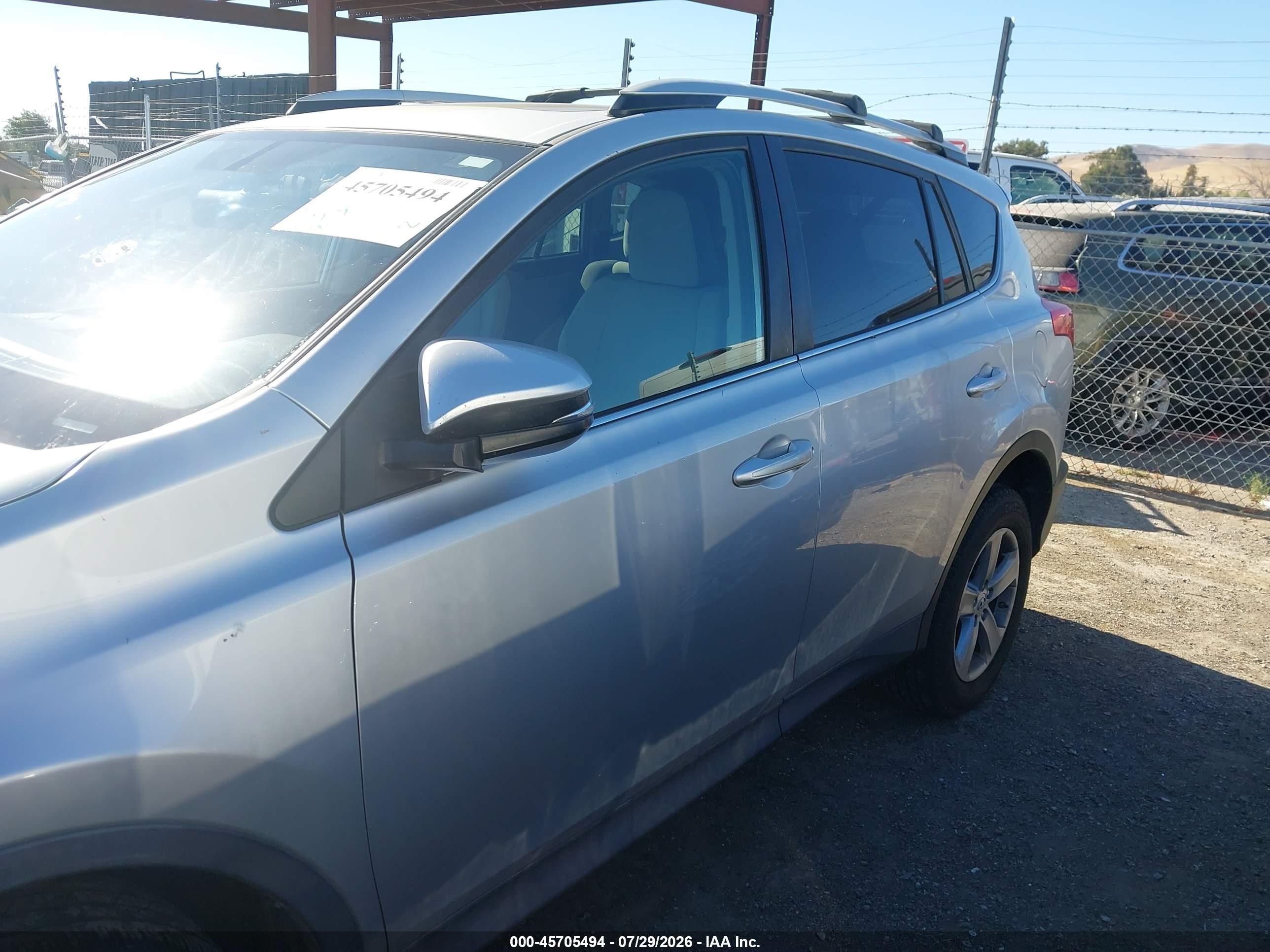 2014 Toyota Rav4 Xle Серебряный vin: 2T3WFREV9EW110128
