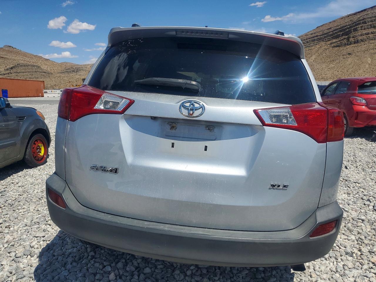 2014 Toyota Rav4 Xle Silver vin: 2T3WFREV9EW117385