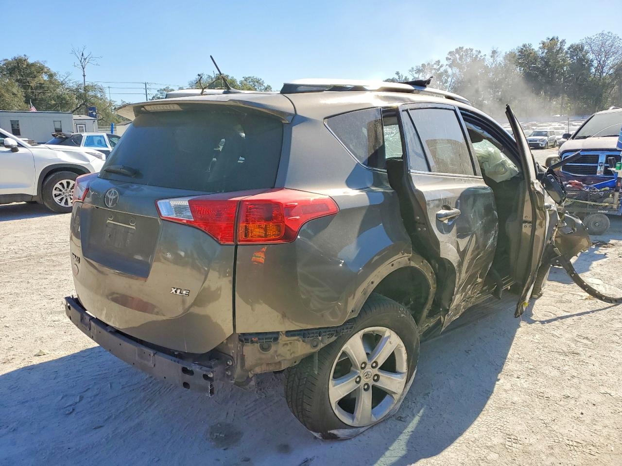 2014 Toyota Rav4 Xle Gold vin: 2T3WFREV9EW128189