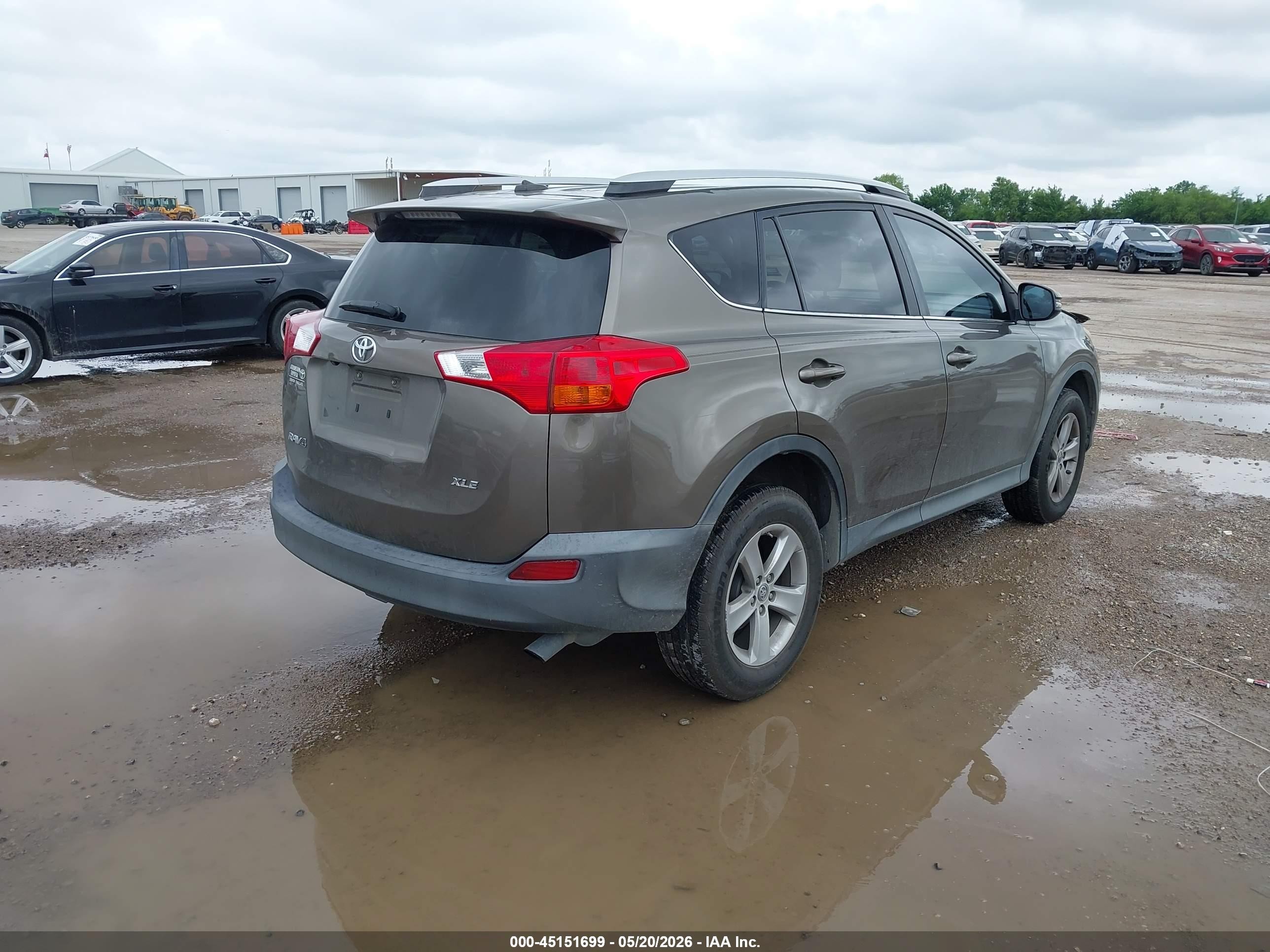 2015 Toyota Rav4 Xle Brown vin: 2T3WFREV9FW132860