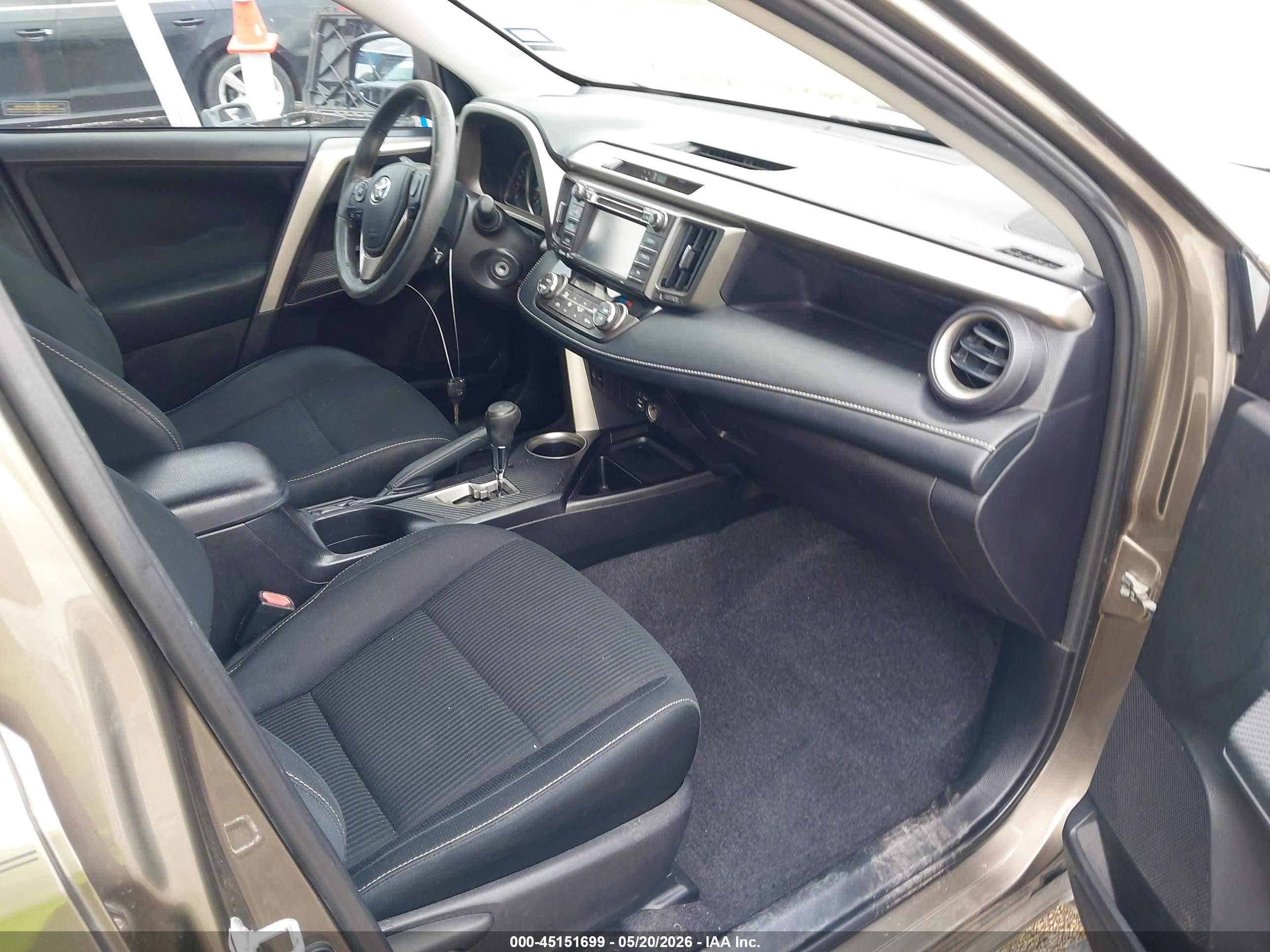 2015 Toyota Rav4 Xle Brown vin: 2T3WFREV9FW132860