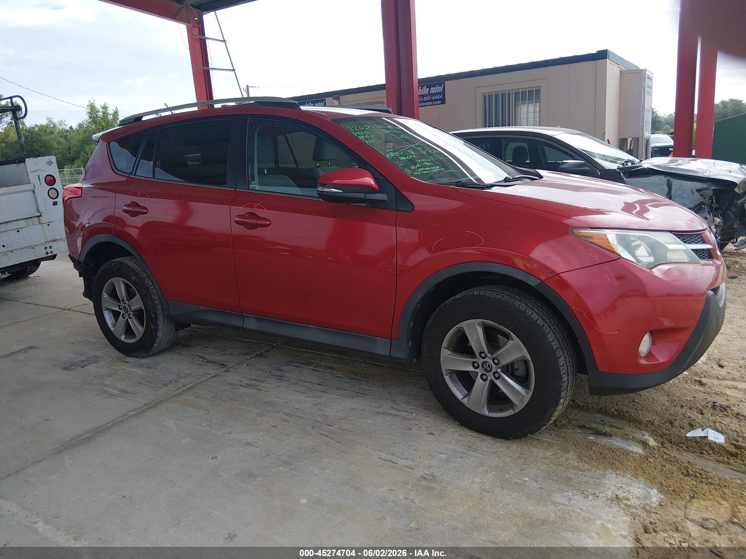 2015 Toyota Rav4 Xle Красный vin: 2T3WFREV9FW160013