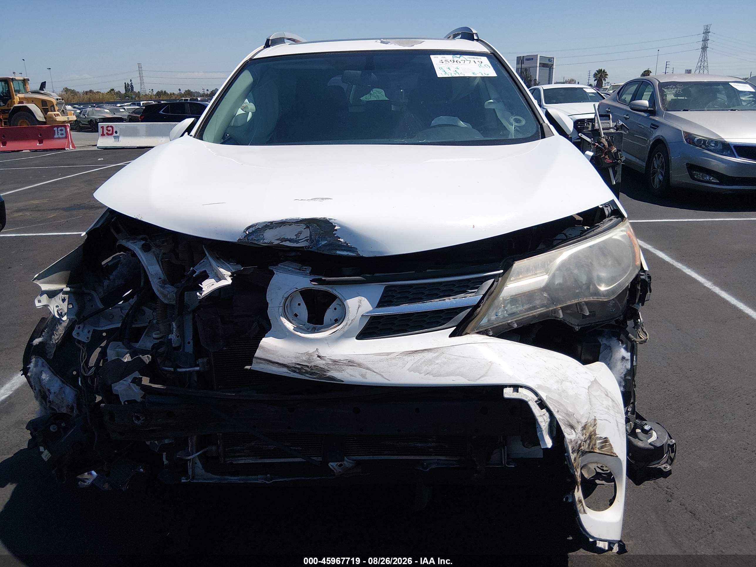 2015 Toyota Rav4 Xle White vin: 2T3WFREV9FW166426