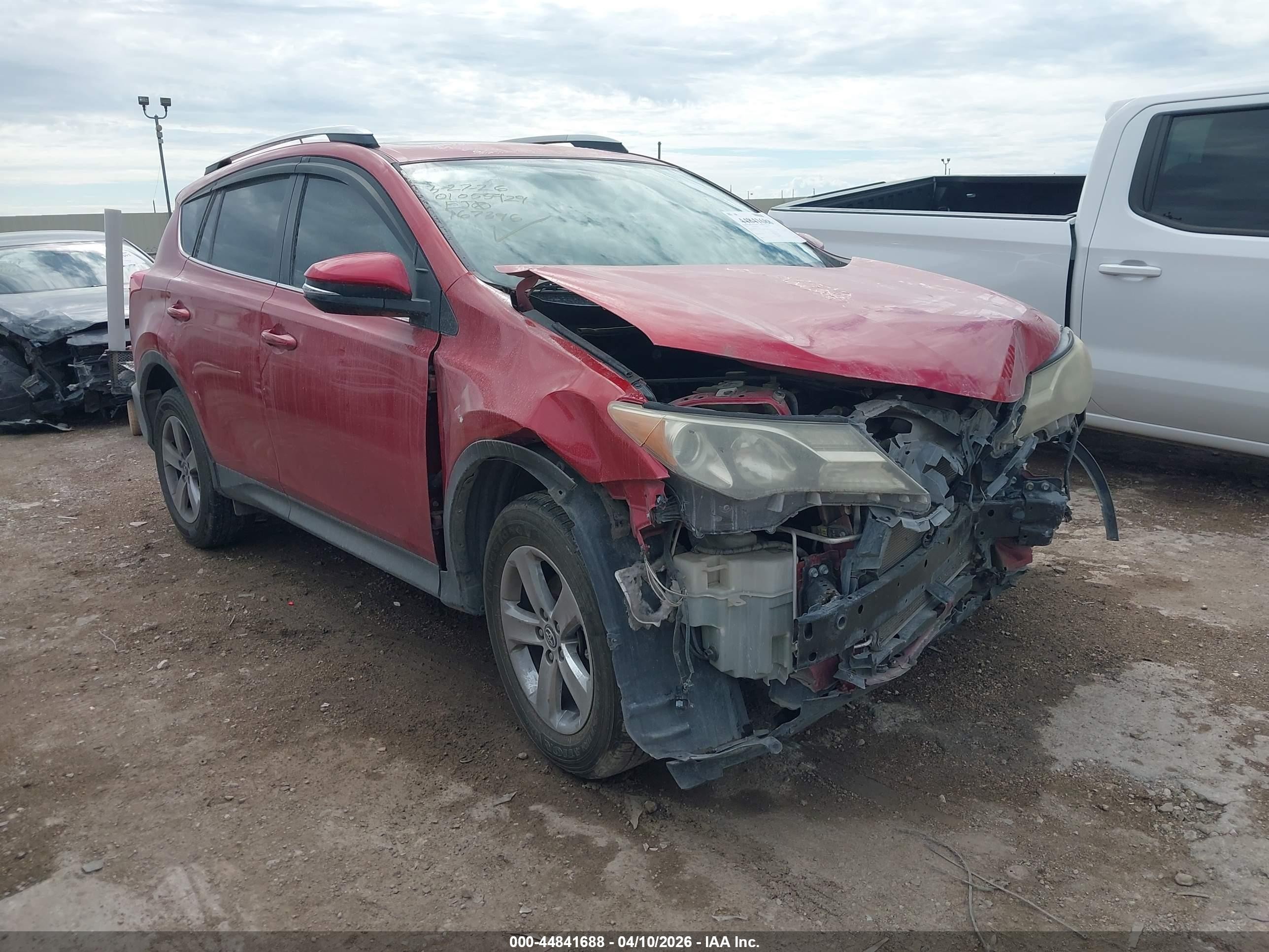 2015 Toyota Rav4 Xle Red vin: 2T3WFREV9FW167396
