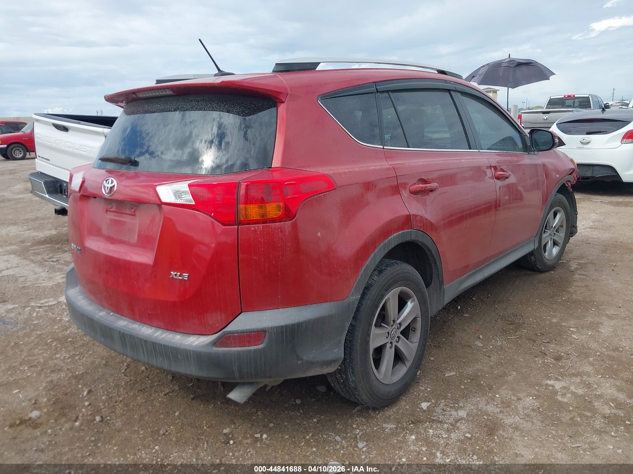 2015 Toyota Rav4 Xle Red vin: 2T3WFREV9FW167396
