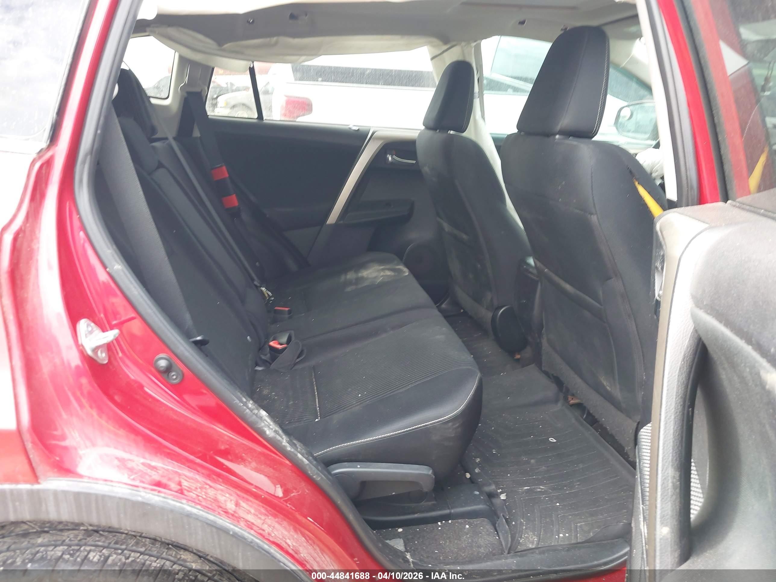 2015 Toyota Rav4 Xle Red vin: 2T3WFREV9FW167396
