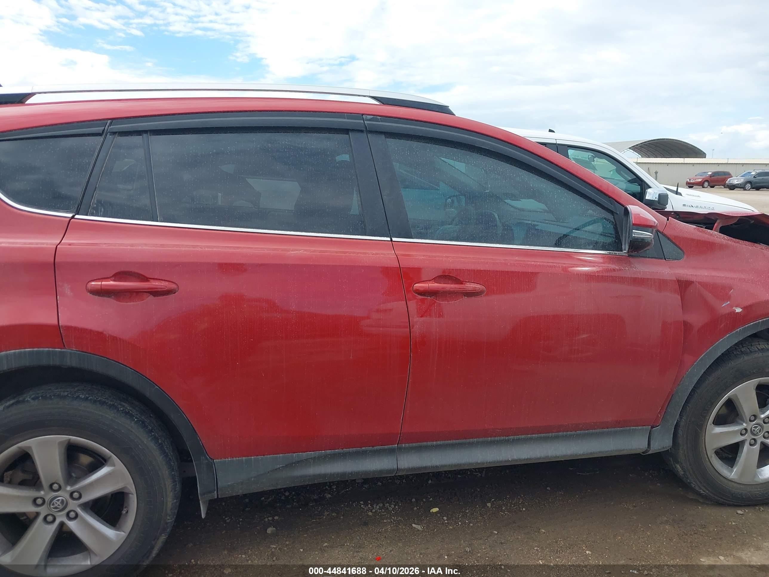 2015 Toyota Rav4 Xle Red vin: 2T3WFREV9FW167396