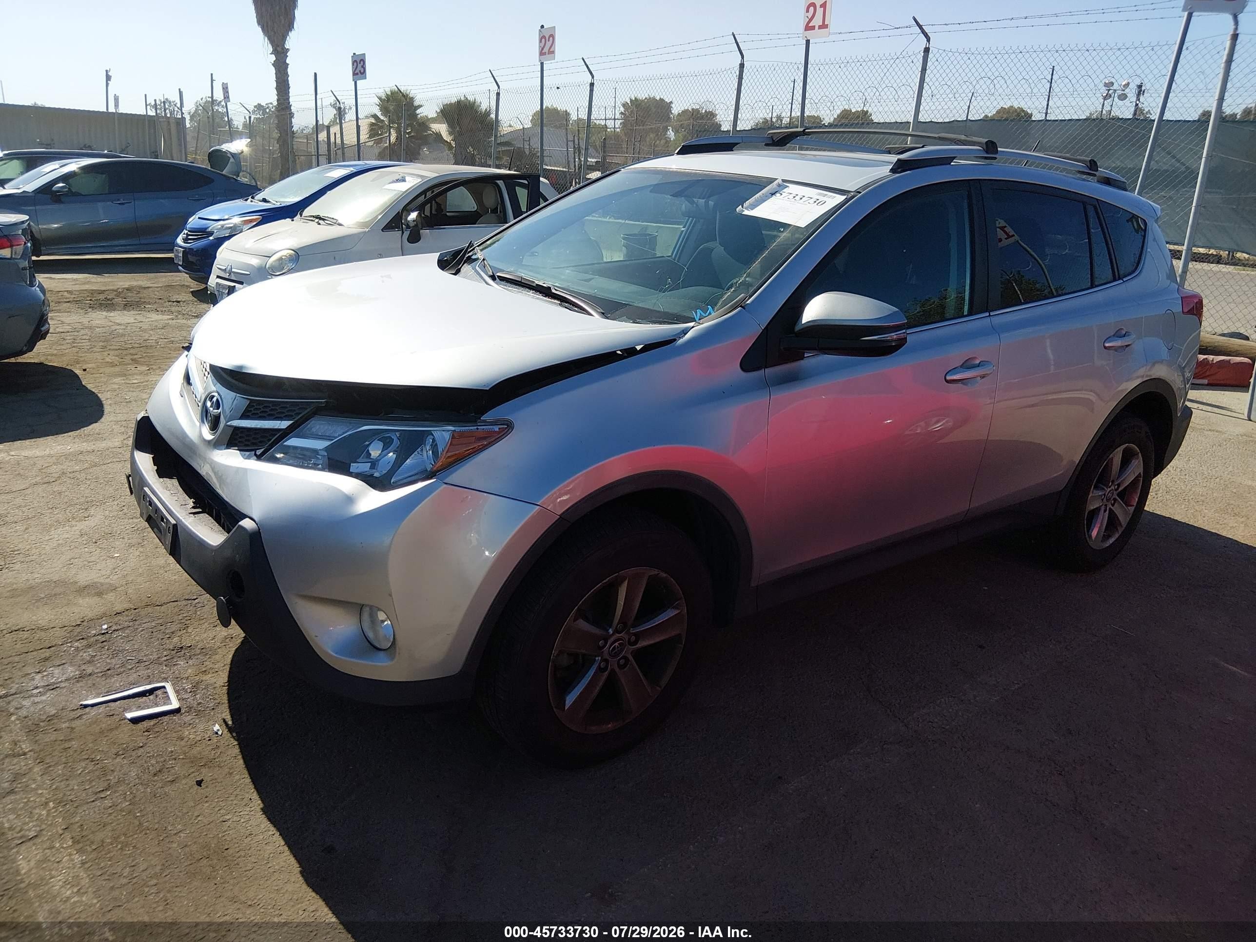 2015 Toyota Rav4 Xle Silver vin: 2T3WFREV9FW175594