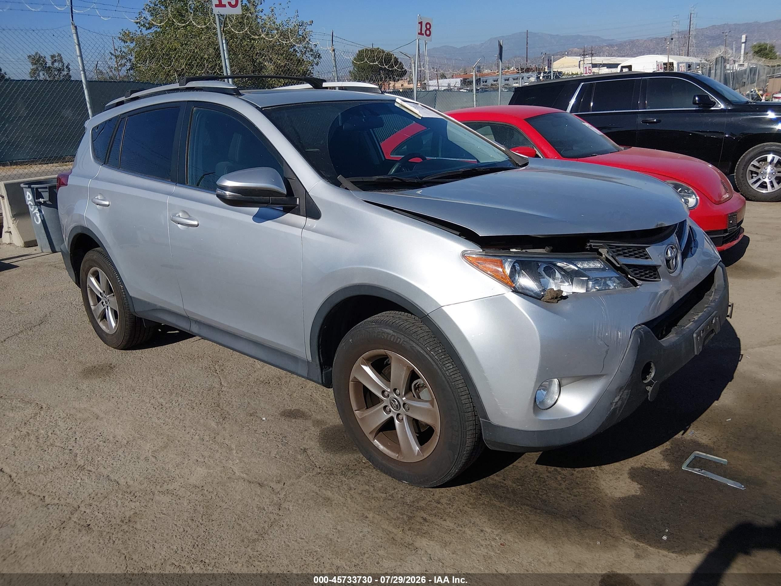 2015 Toyota Rav4 Xle Silver vin: 2T3WFREV9FW175594
