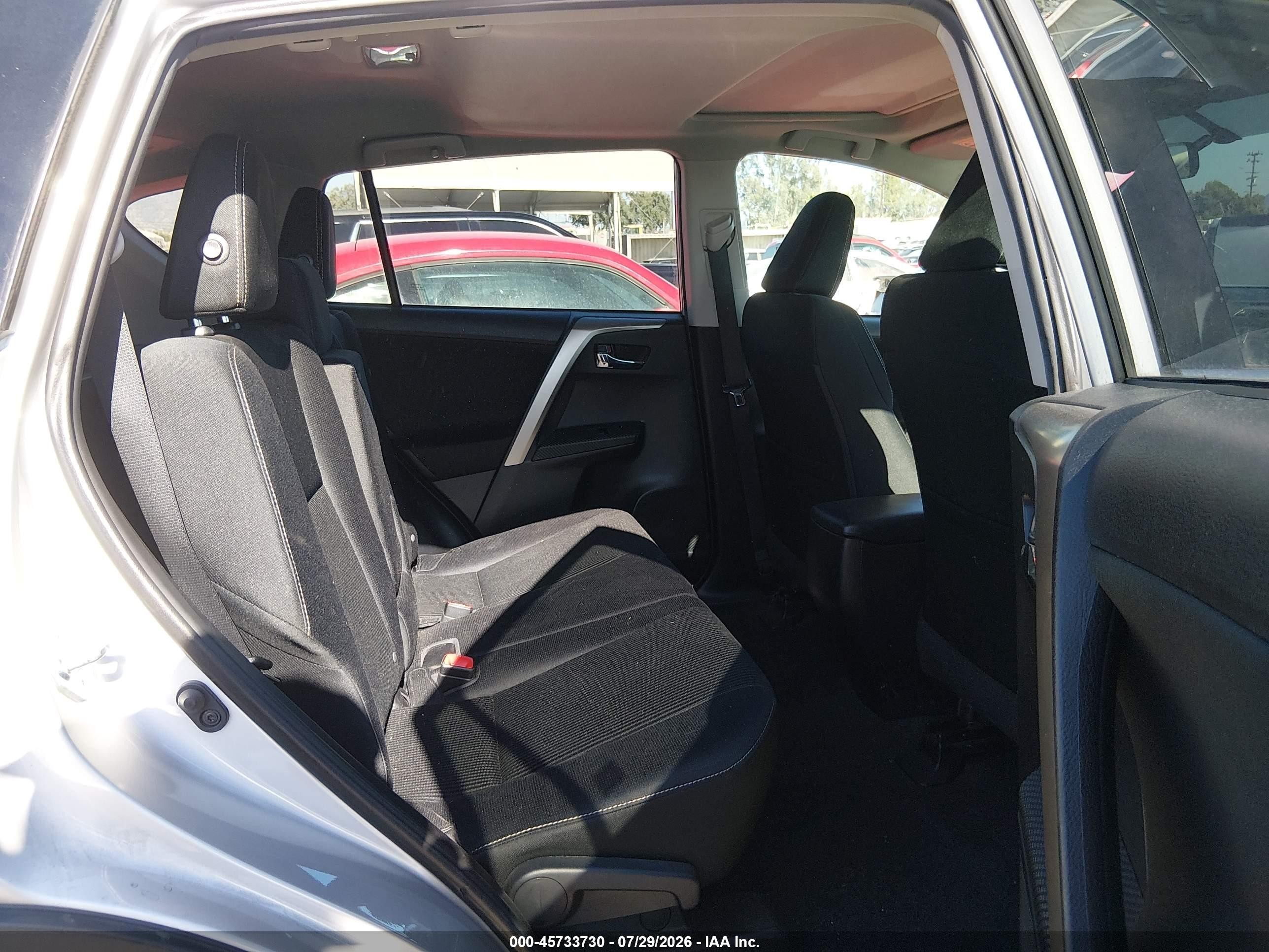 2015 Toyota Rav4 Xle Silver vin: 2T3WFREV9FW175594