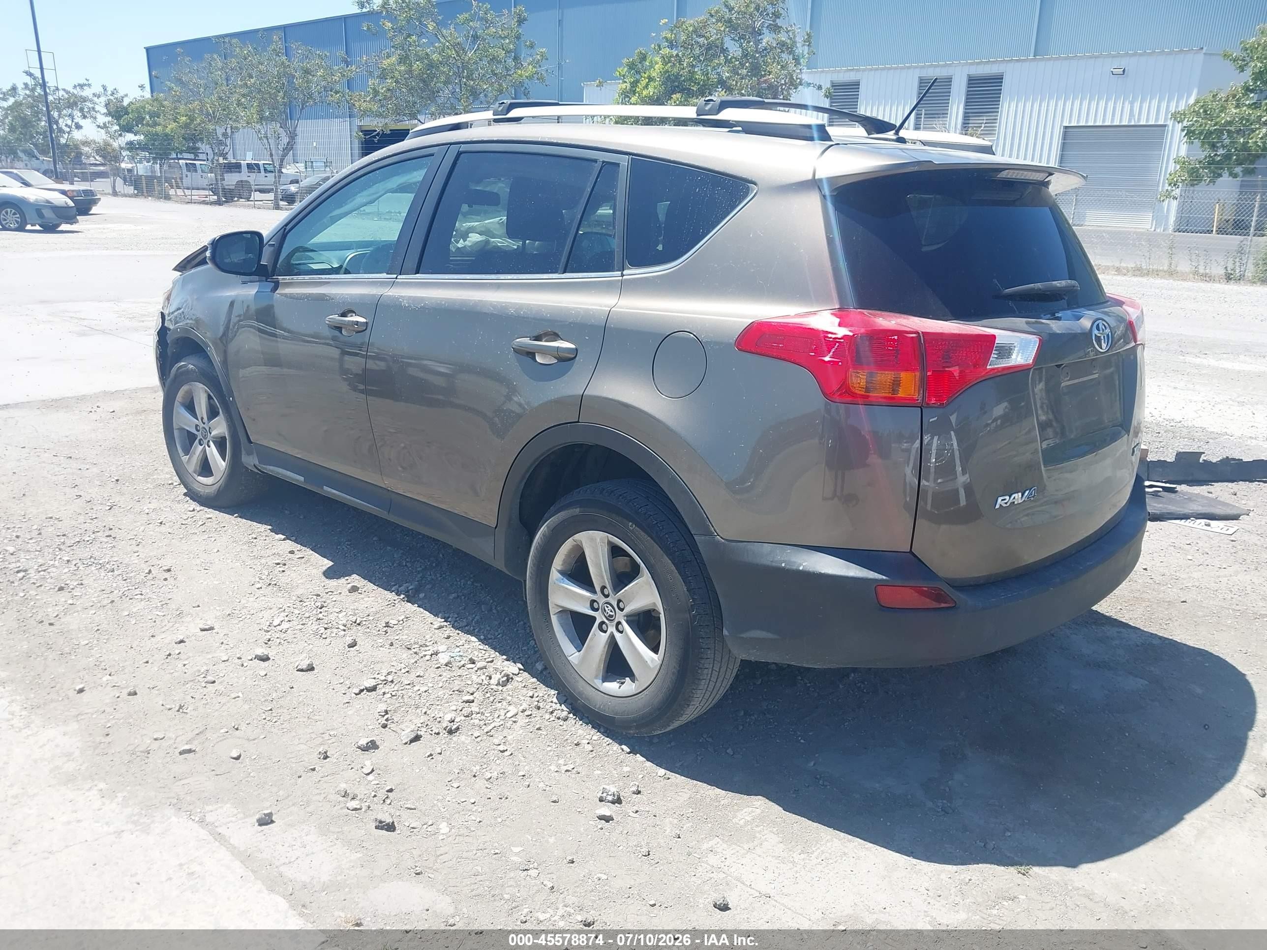 2015 Toyota Rav4 Xle Champagne vin: 2T3WFREV9FW203667