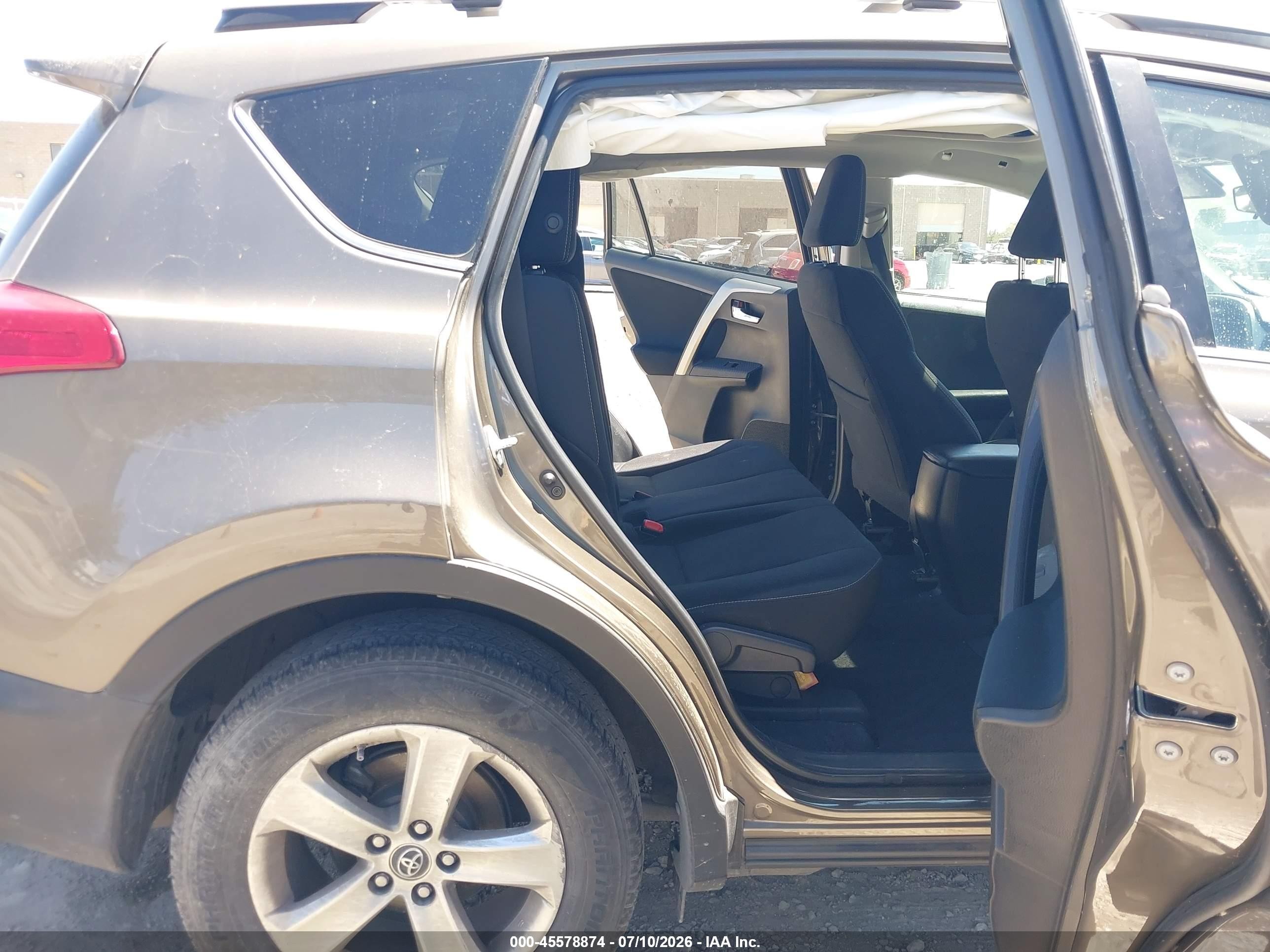2015 Toyota Rav4 Xle Champagne vin: 2T3WFREV9FW203667