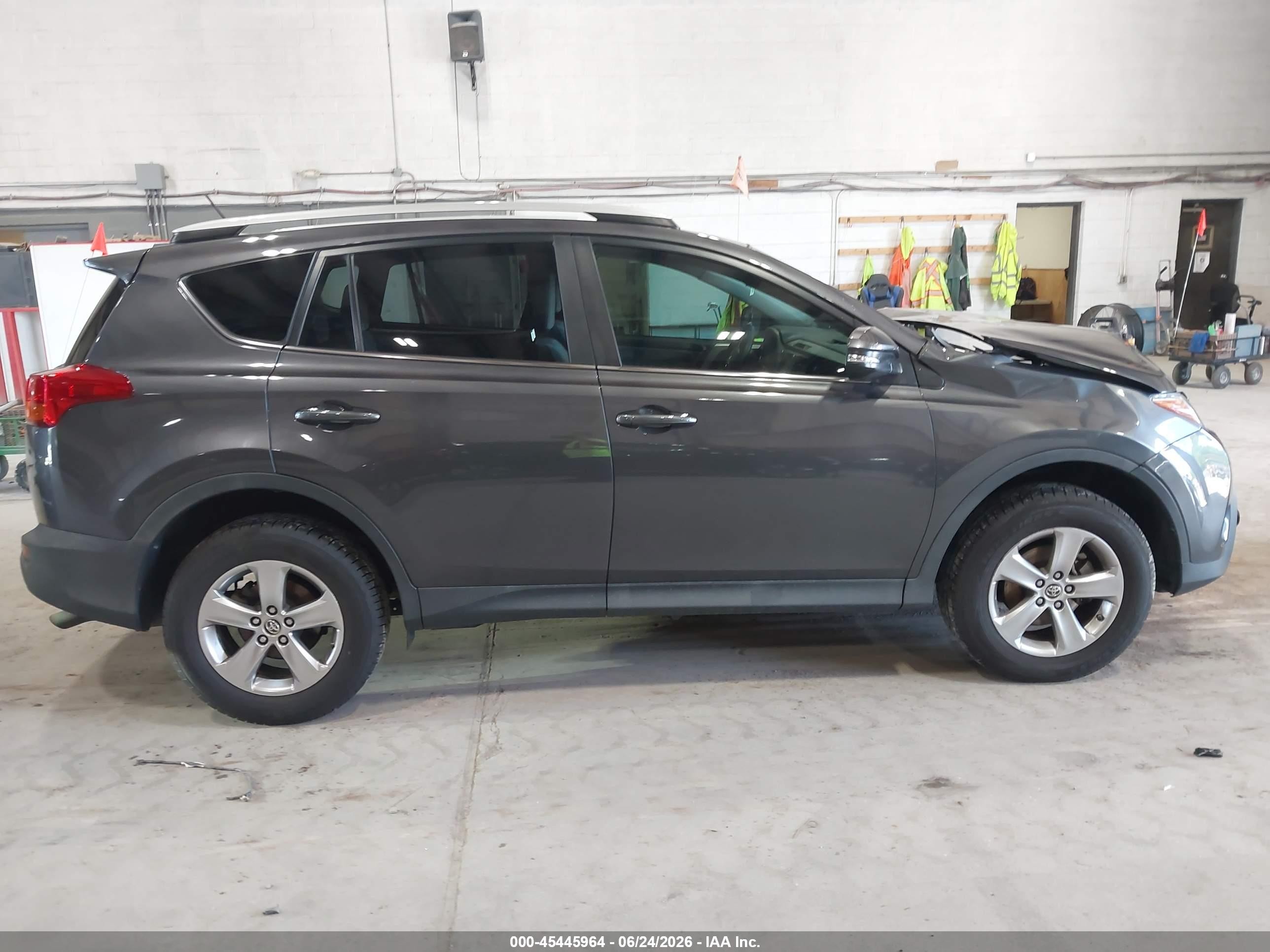 2015 Toyota Rav4 Xle Gray vin: 2T3WFREV9FW226981