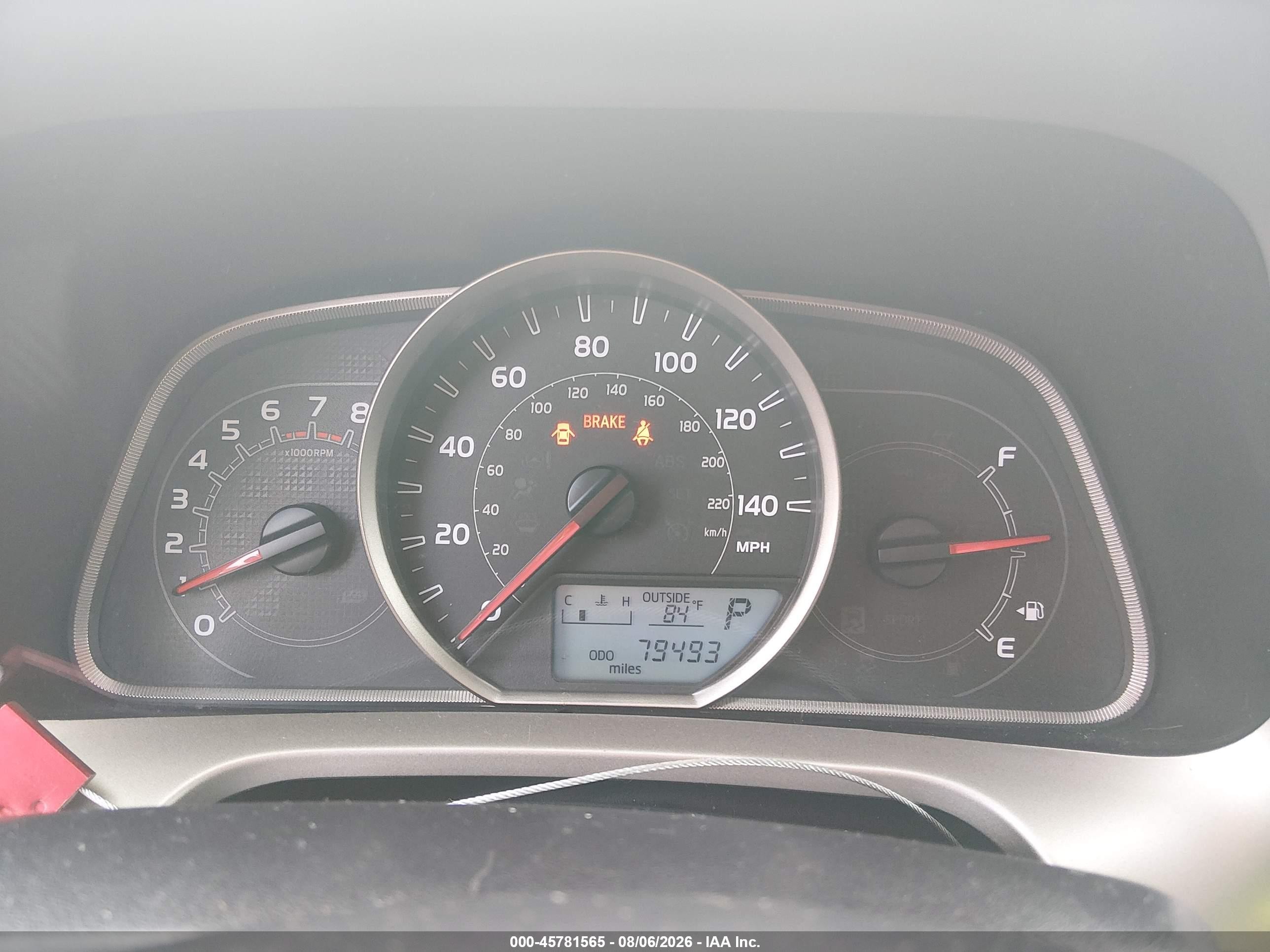 2015 Toyota Rav4 Xle White vin: 2T3WFREV9FW230030