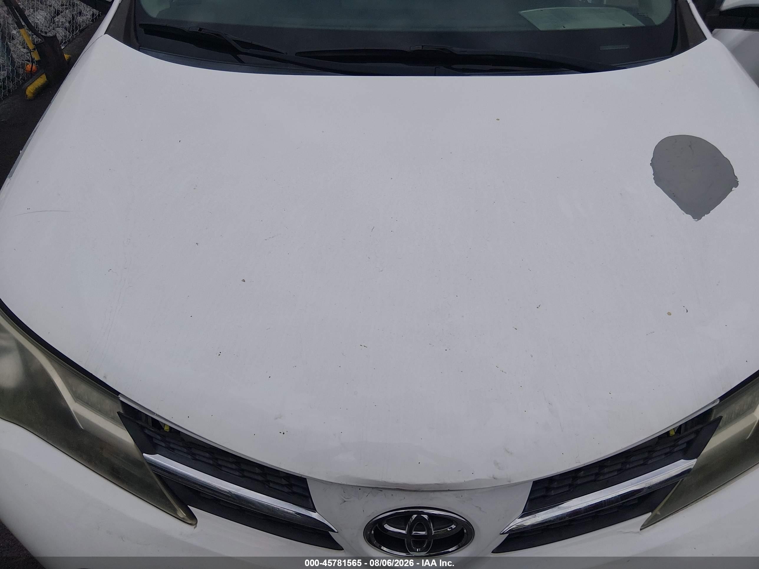 2015 Toyota Rav4 Xle White vin: 2T3WFREV9FW230030