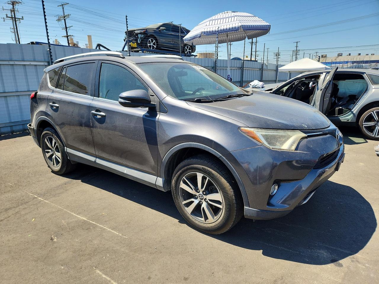 2016 Toyota Rav4 Xle Gray vin: 2T3WFREV9GW261618