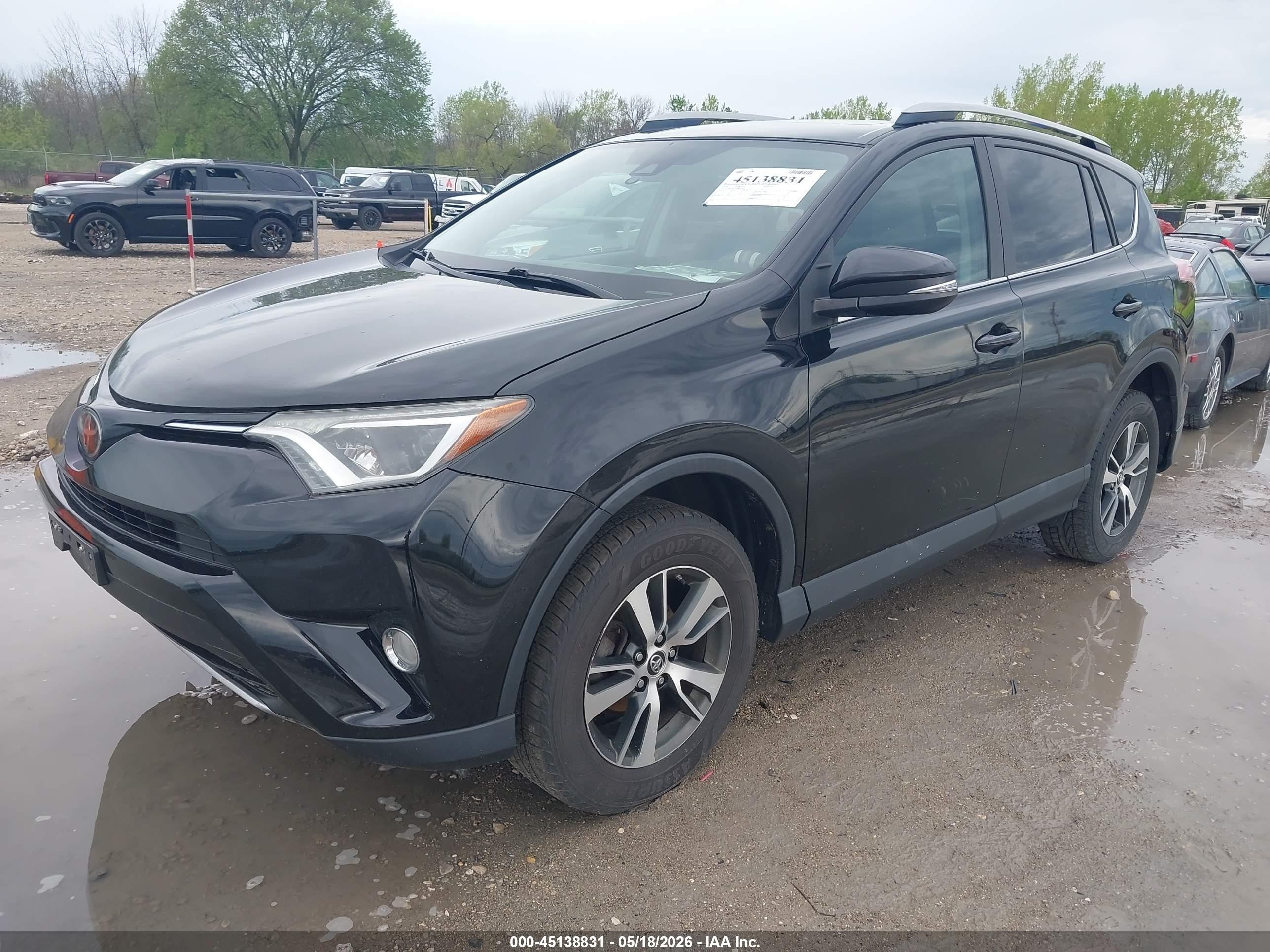 2018 Toyota Rav4 Xle Black vin: 2T3WFREV9JW413050